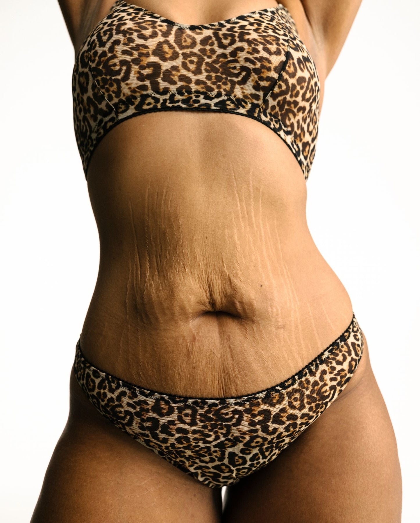 model-name=Efesia|model-size=L