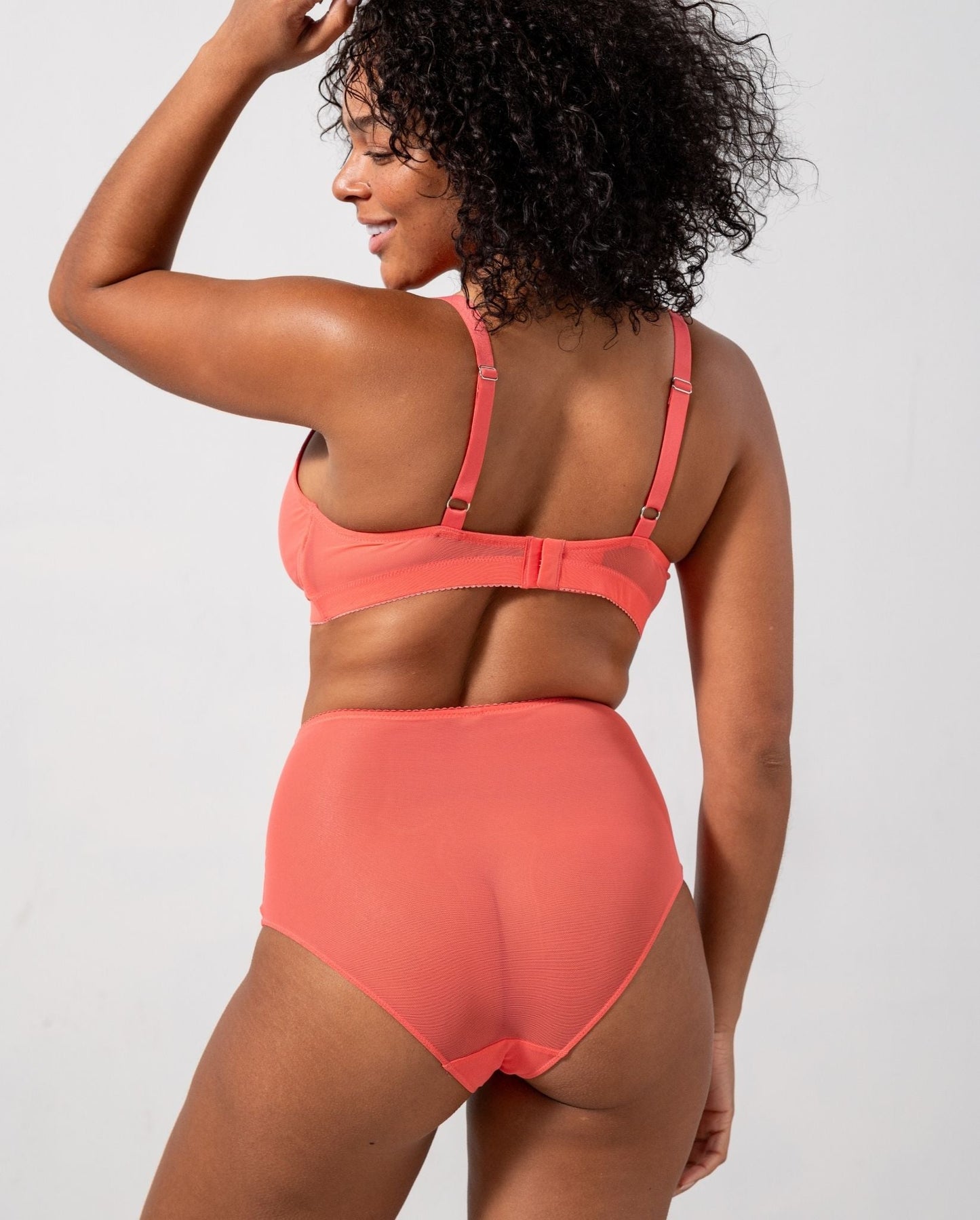 model-name=Baylie|model-size=XL