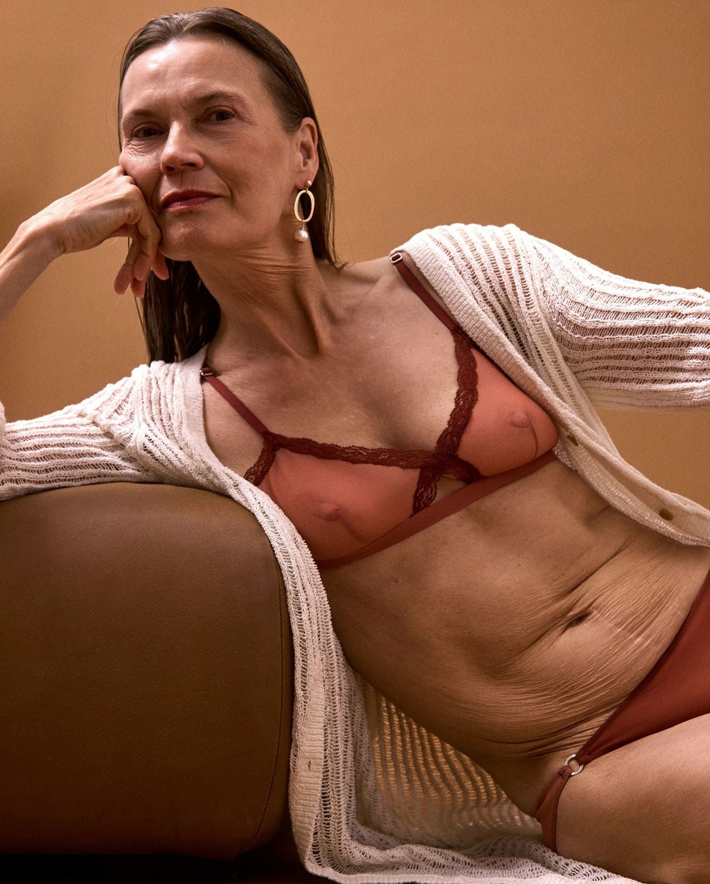 model-name= Anna-Lena|model-size=M