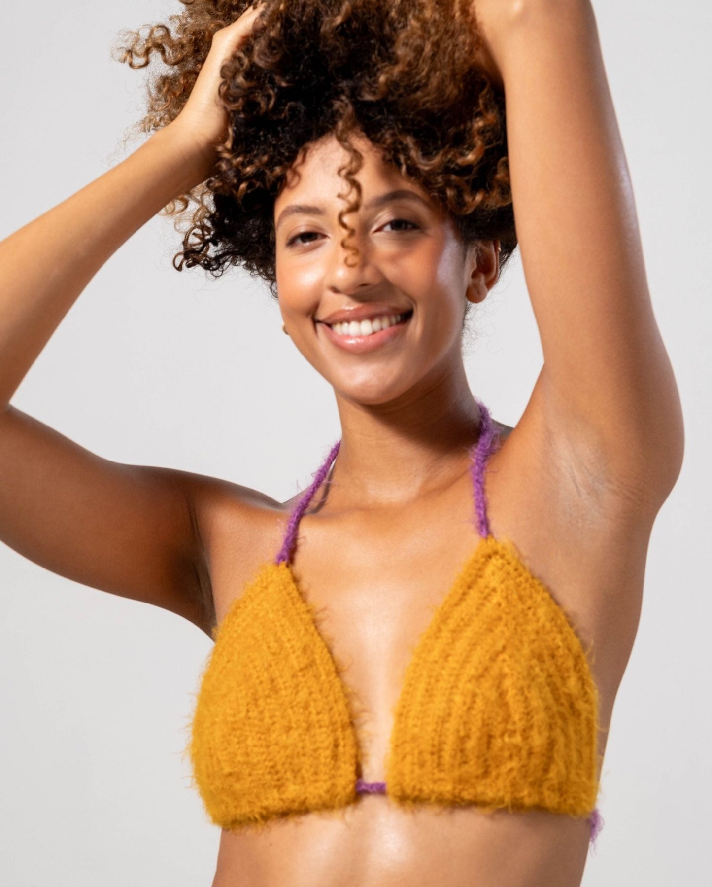 model-name=Janine|model-size=M