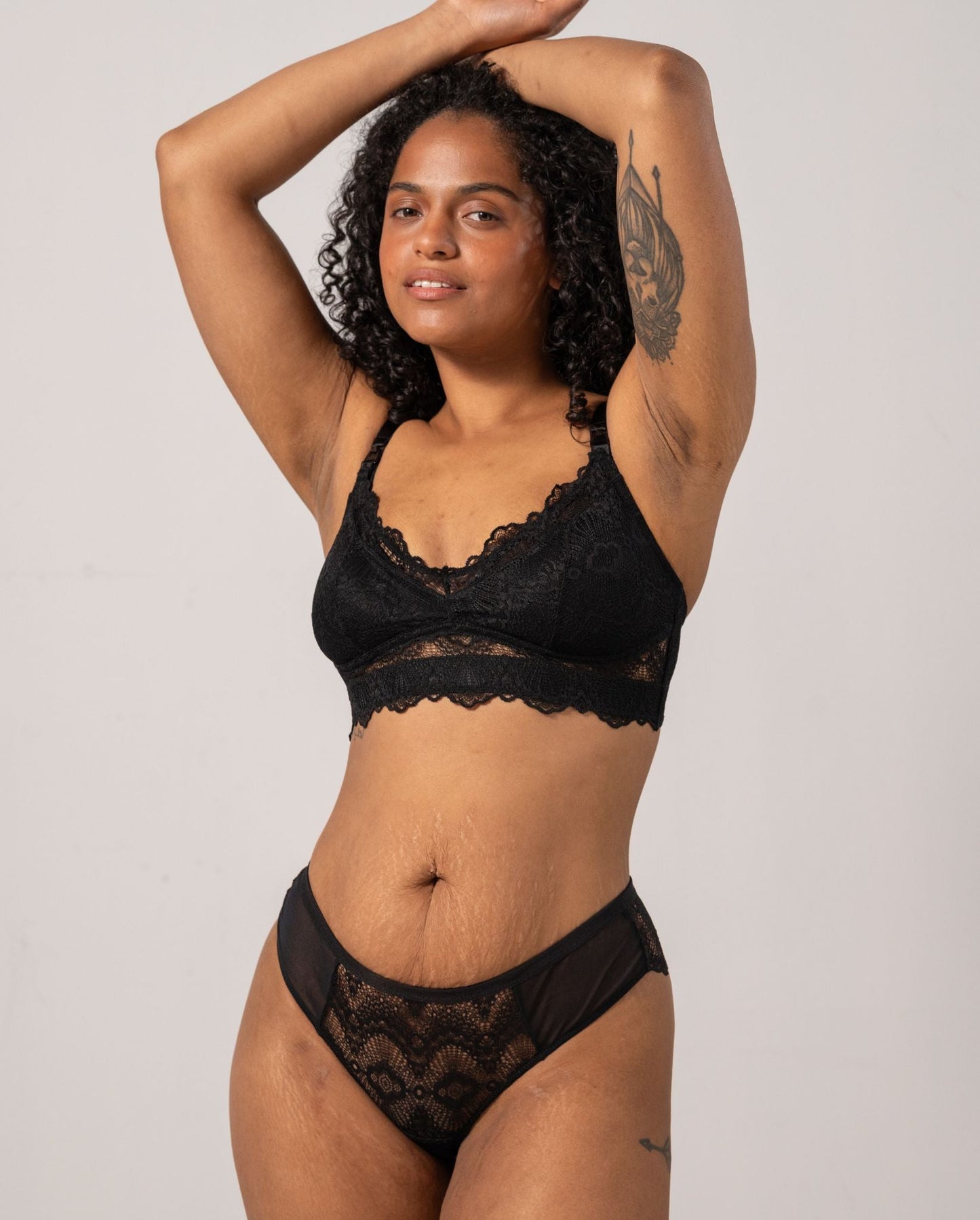 |model-size=M|