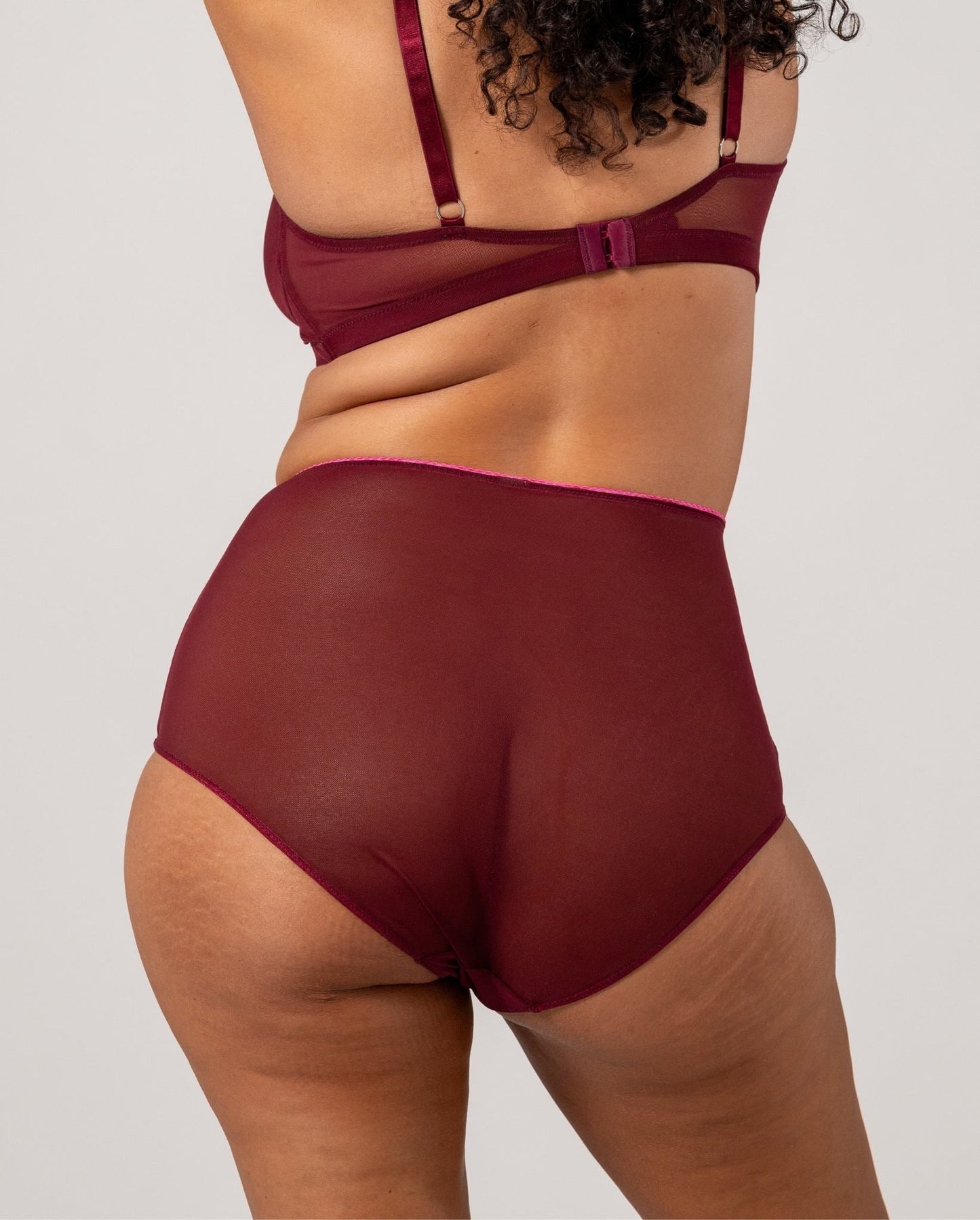 |model-size=XL|