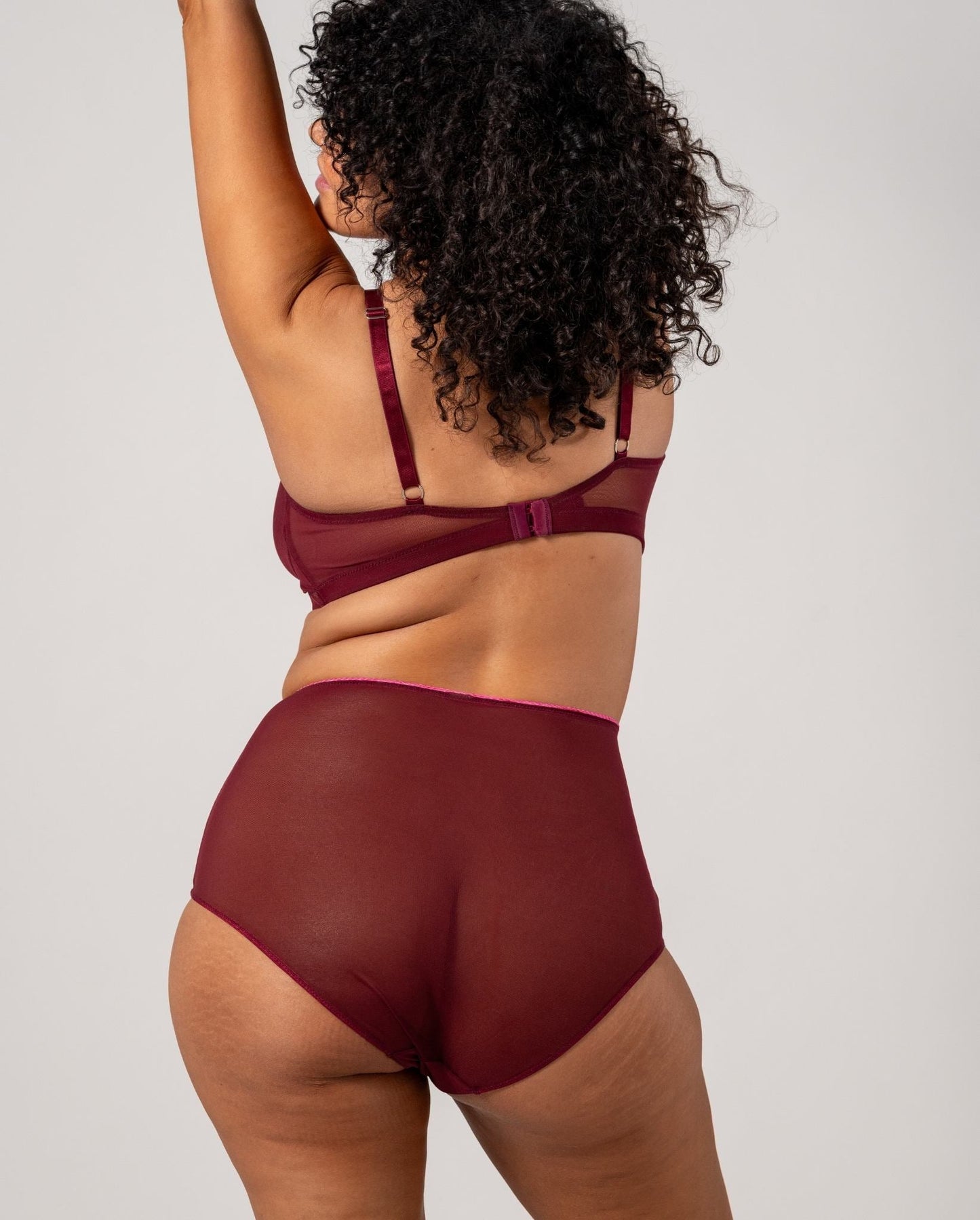 |model-size=XL|