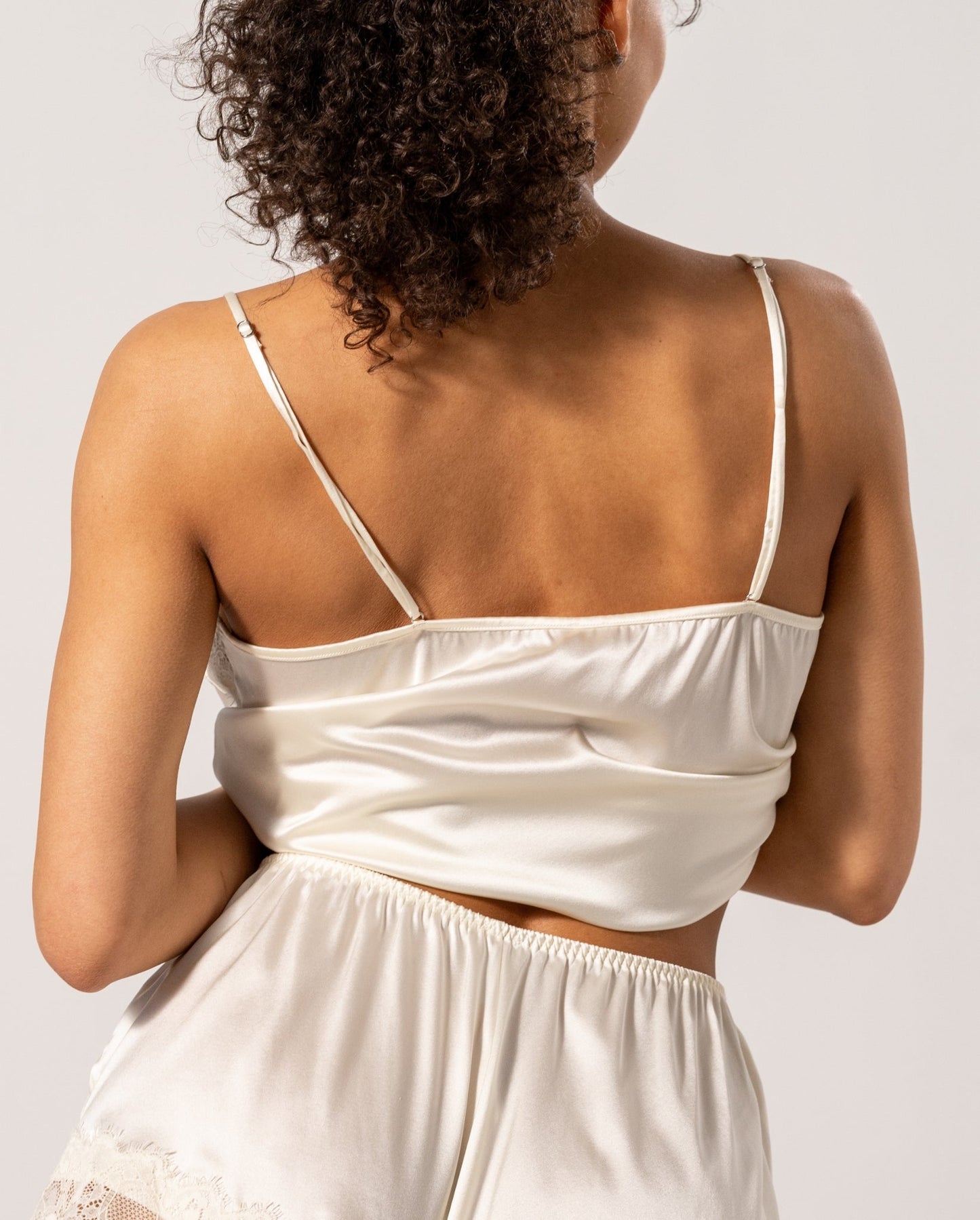 |model-size=M|color_cream#color_cream