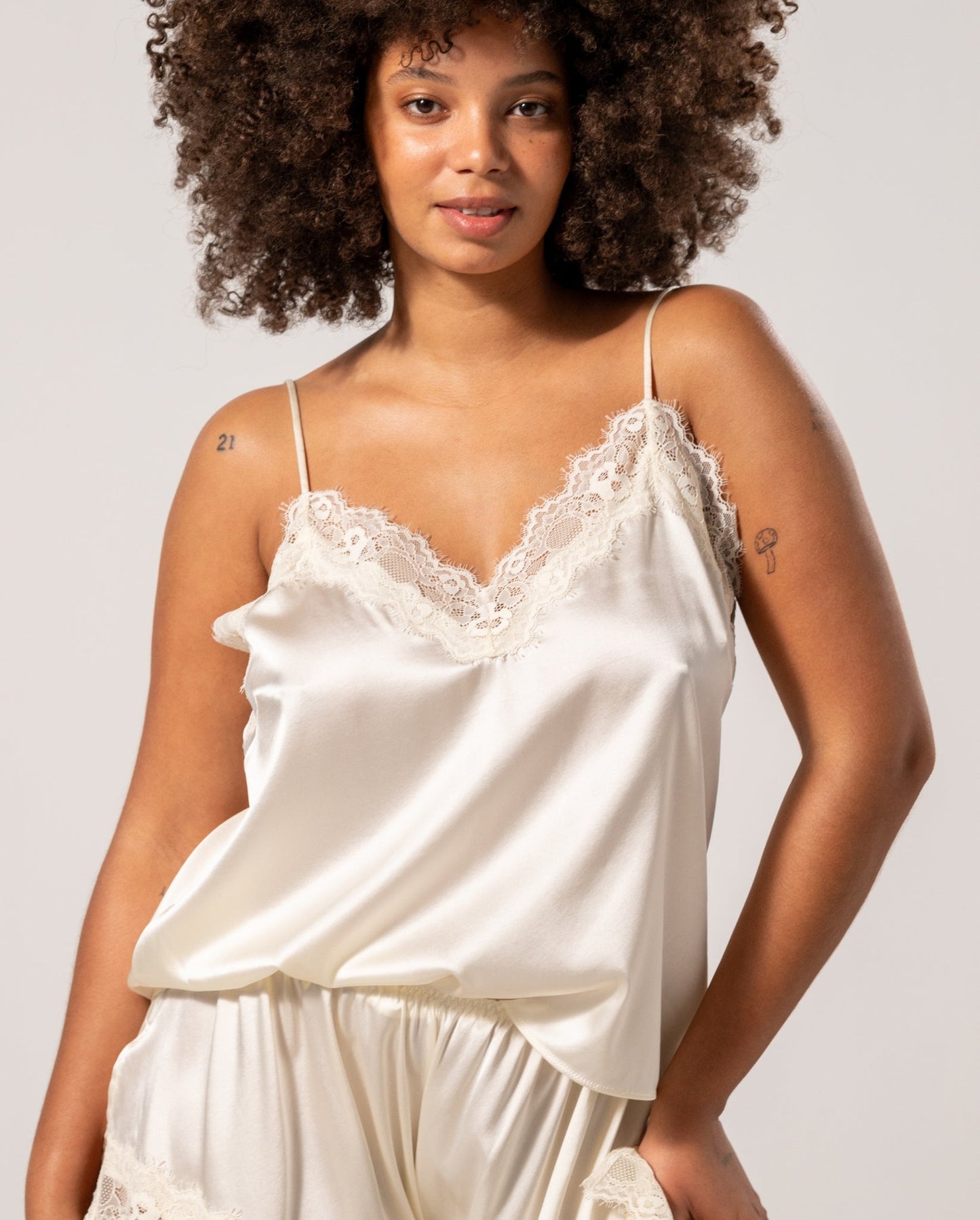 |model-size=XL|color_cream#color_cream