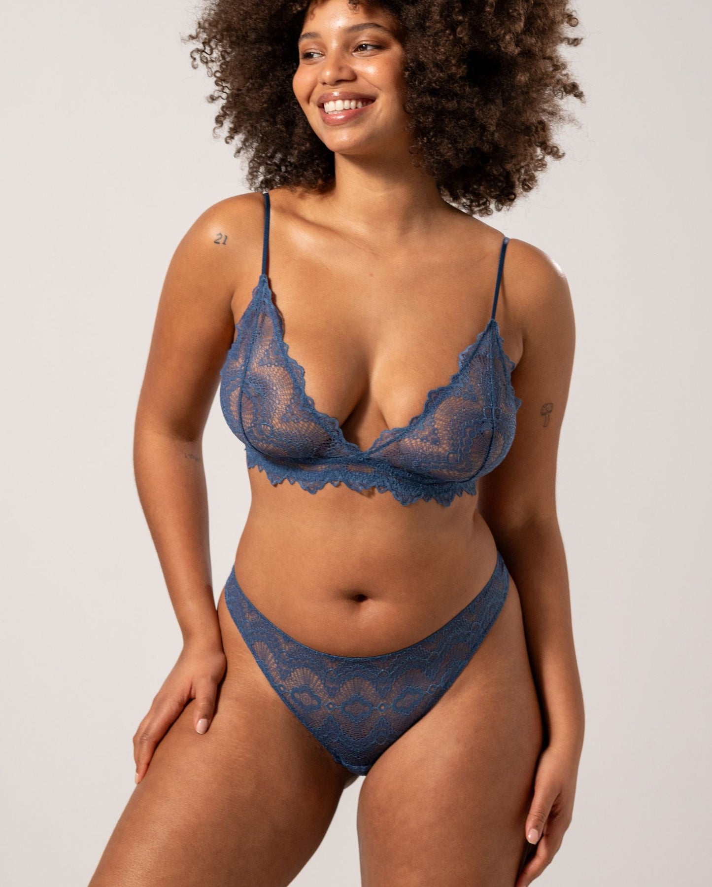 |model-size=XL|#color_faded-blue