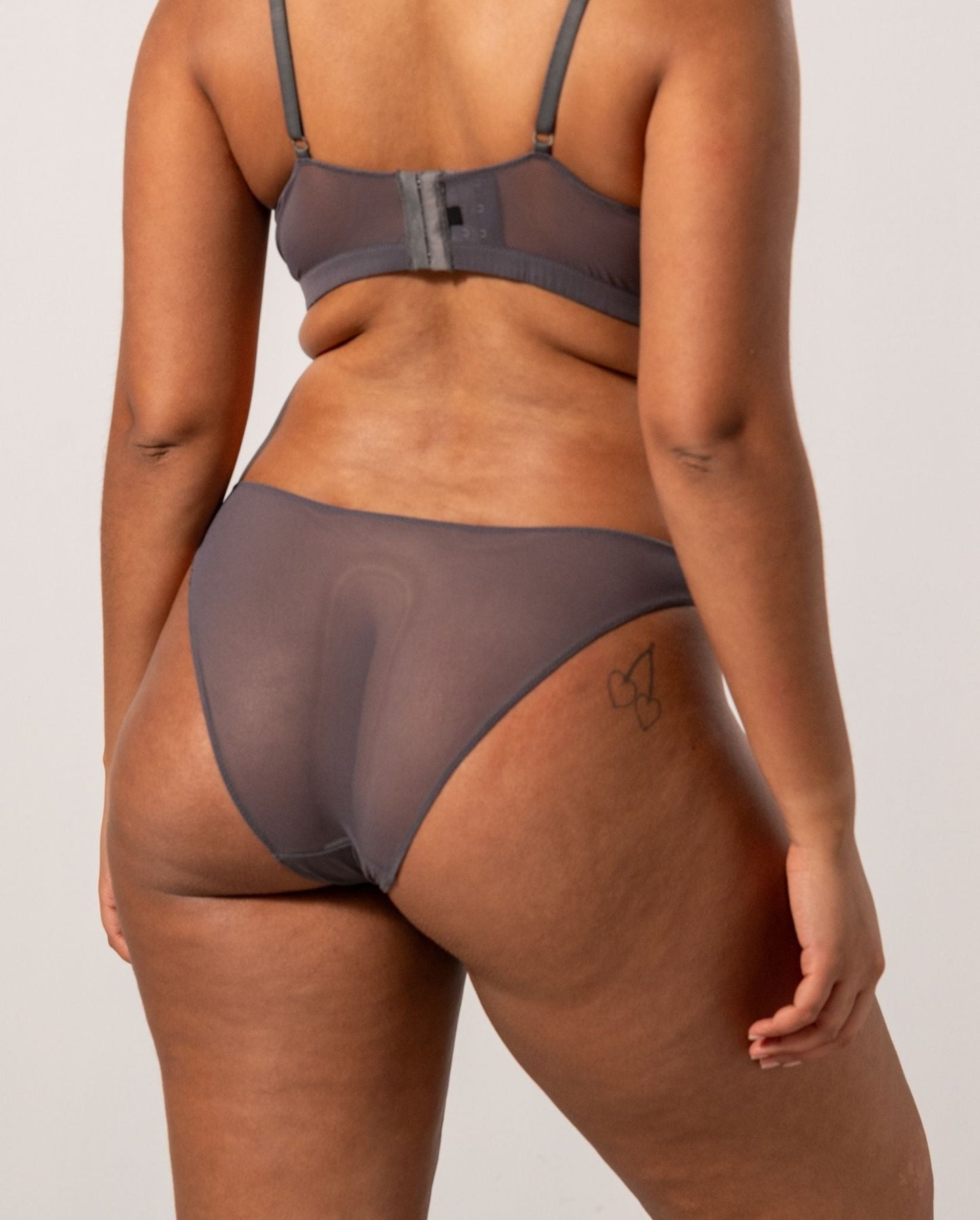 |model-size=XL|color_grey_main#color_grey