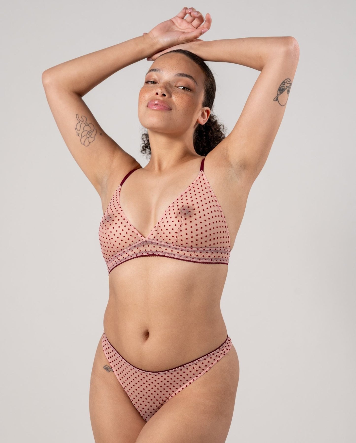 |model-size=M|