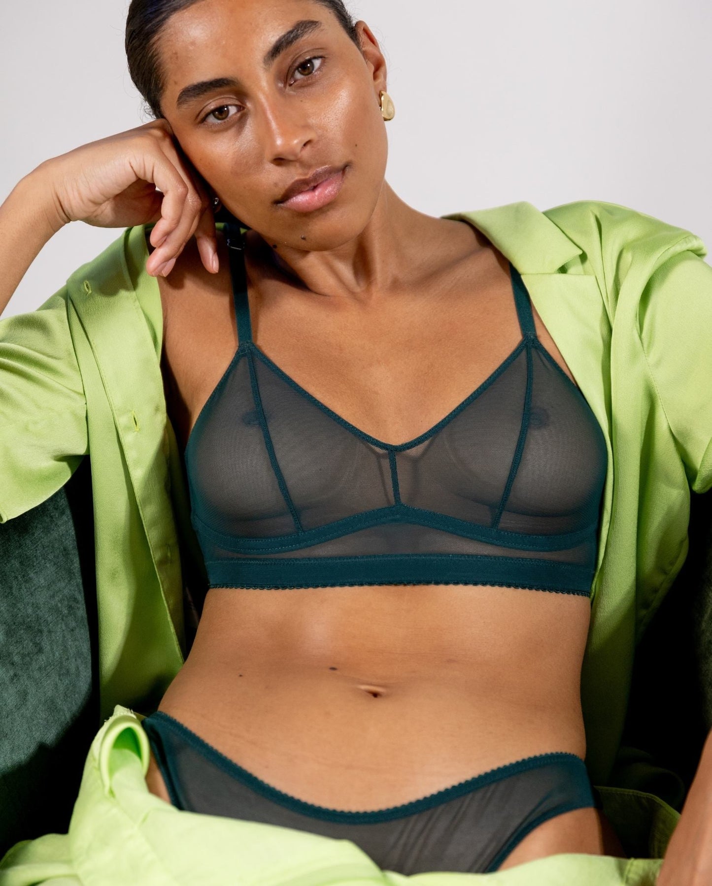 |model-size=M|