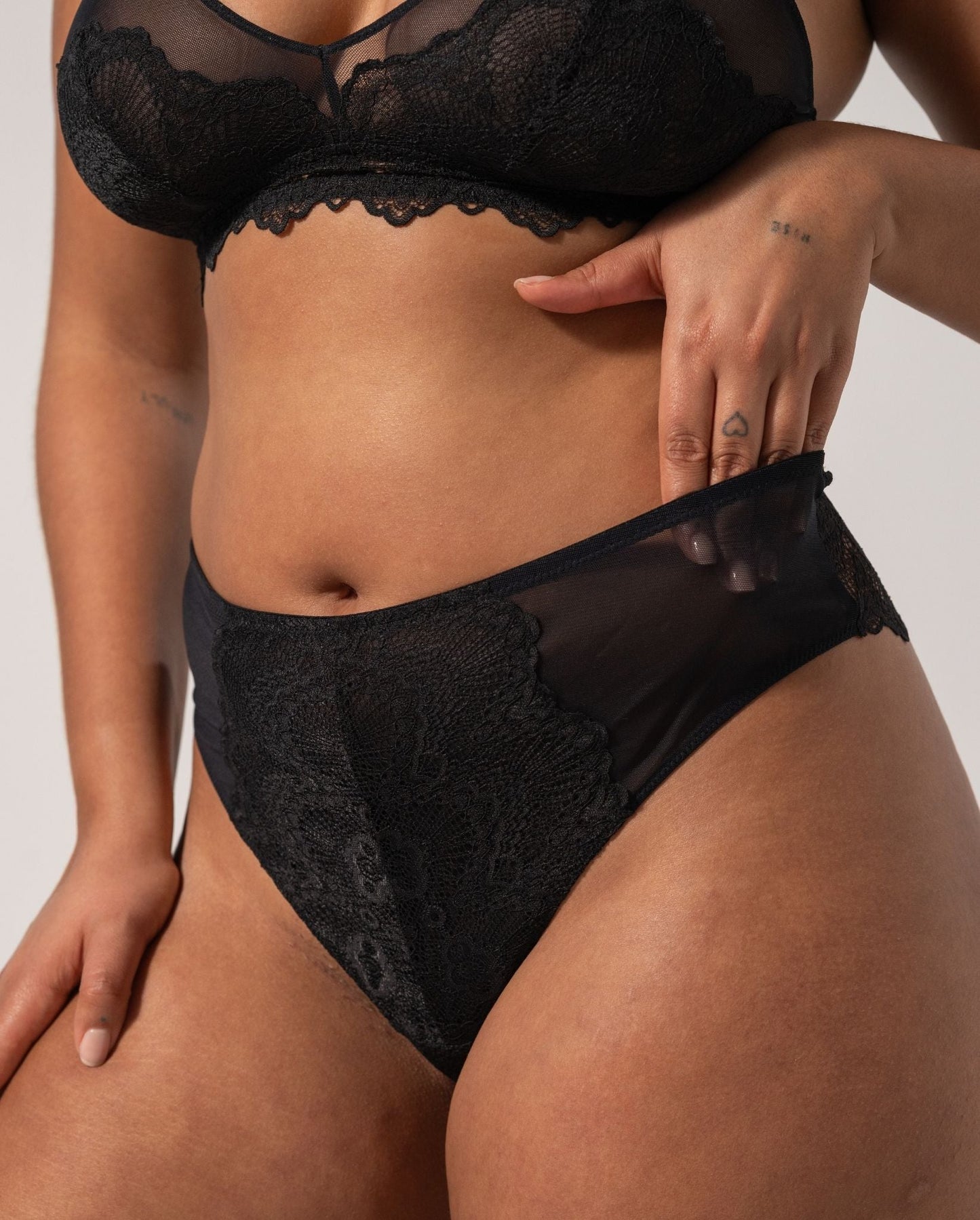 |model-size=XL|