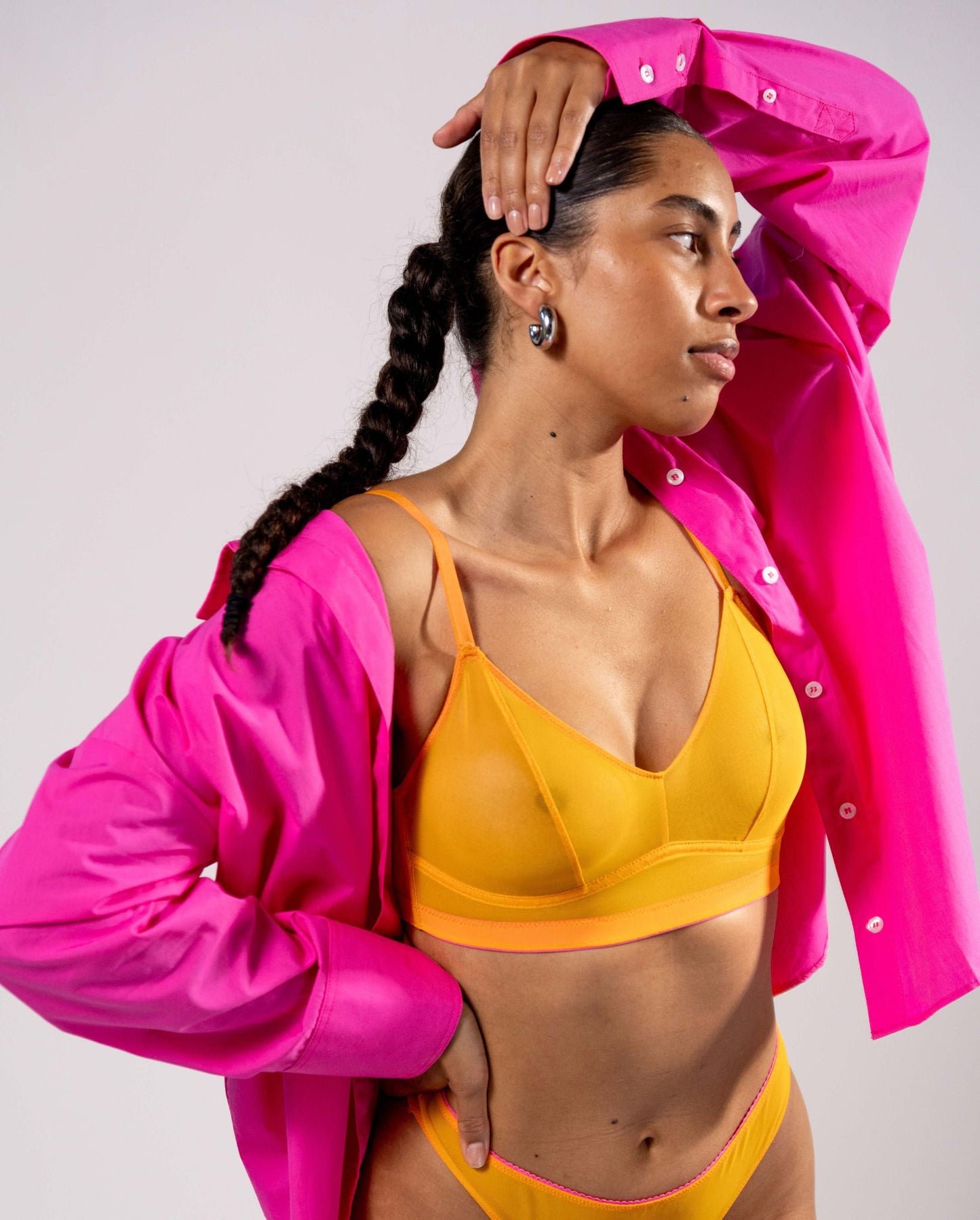 |model-size=M|