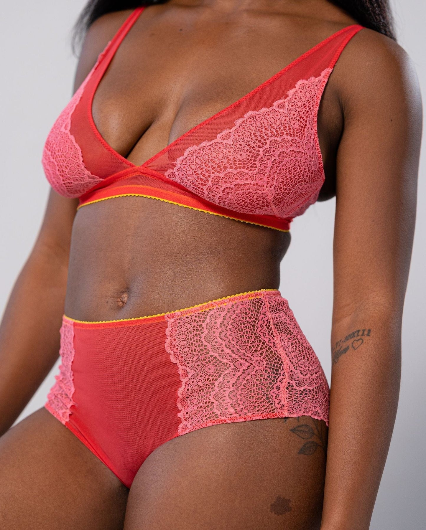 model-name=Sophie|model-size=M
