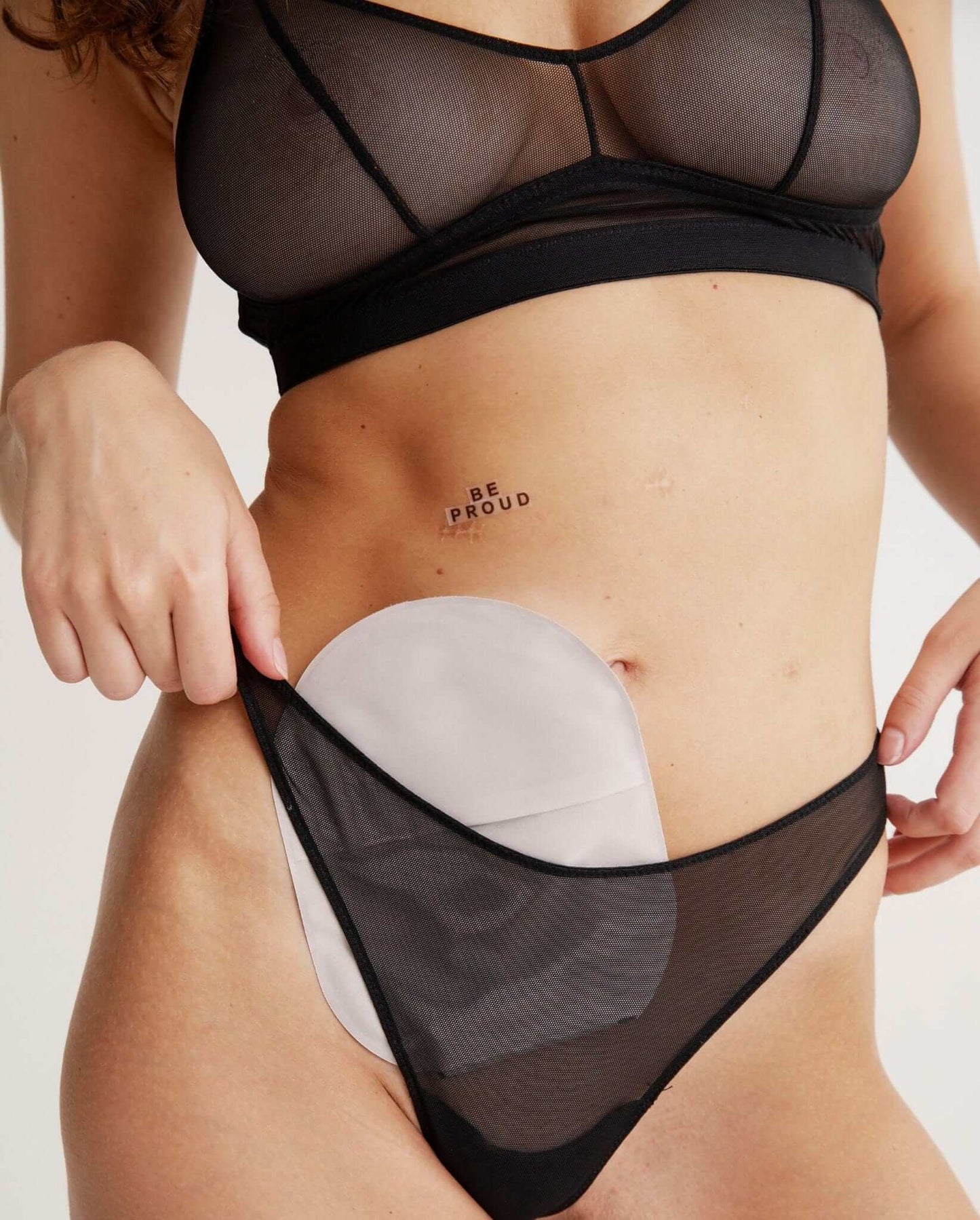 model-name=Patricia|model-size=S