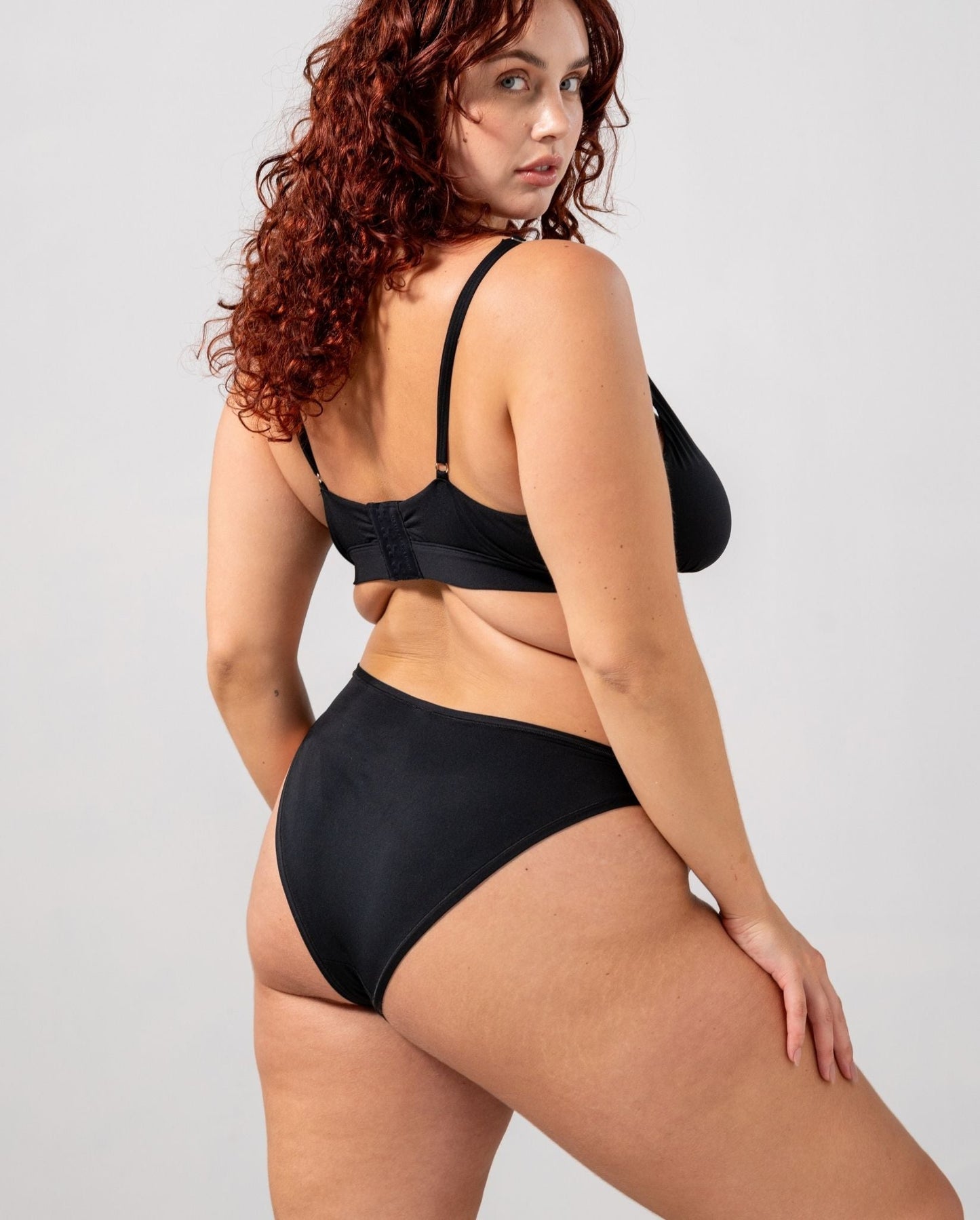 model-name=Maddy|model-size=XXL