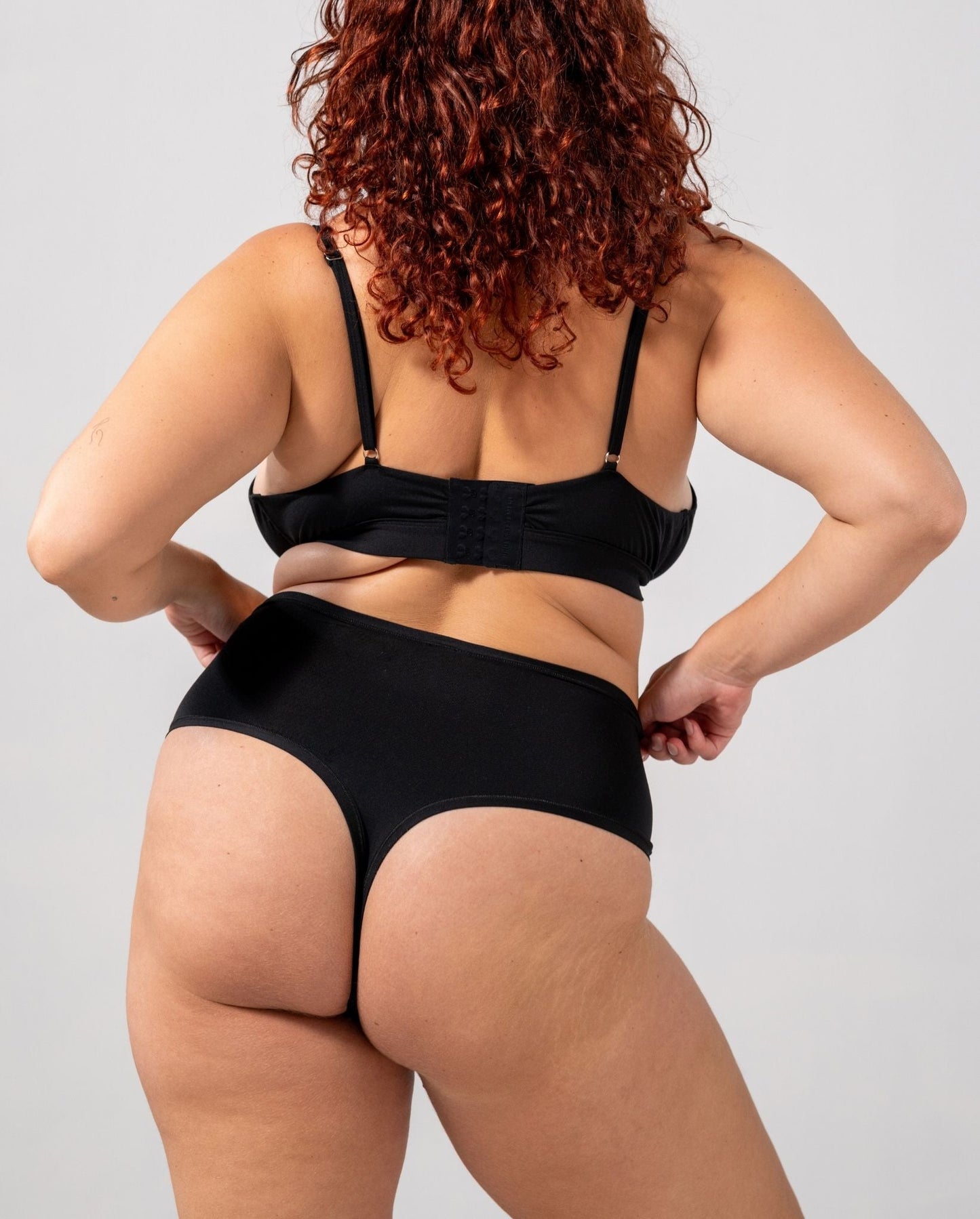 model-name=Maddy|model-size=XXL