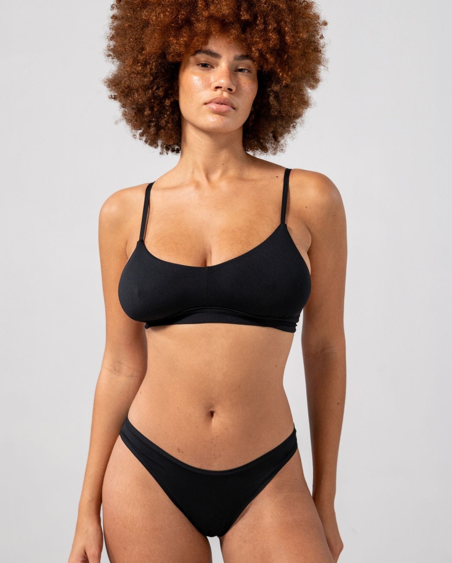 model-name=Laure|model-size=M