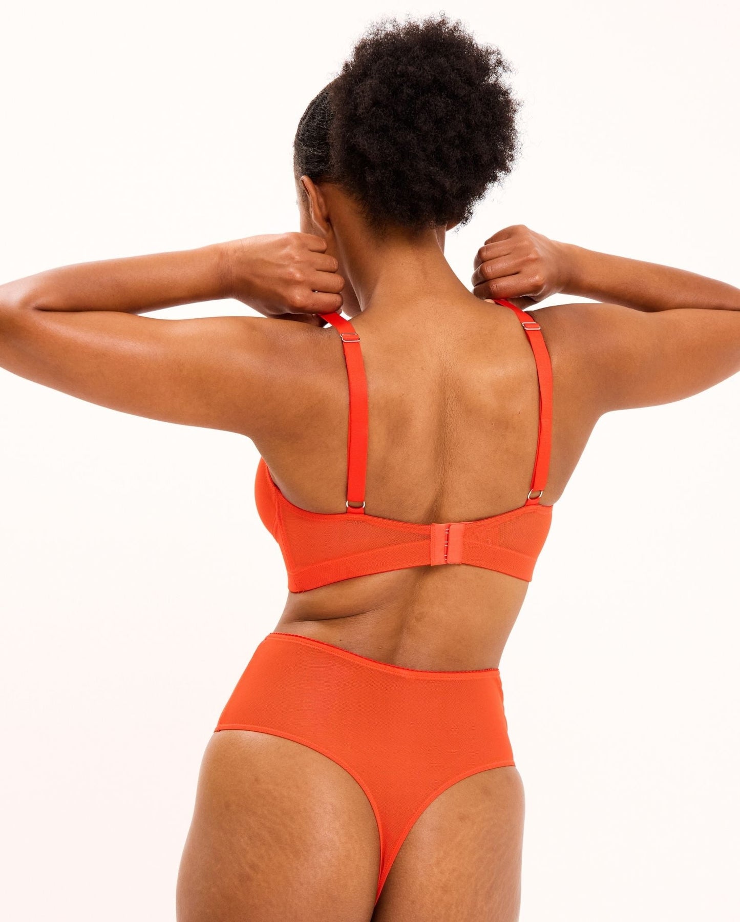 model-name=Sion|model-size=M