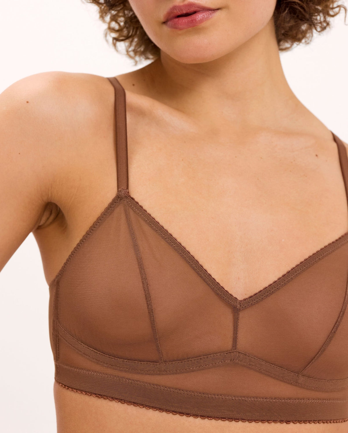 model-name=Felicia|model-size=M