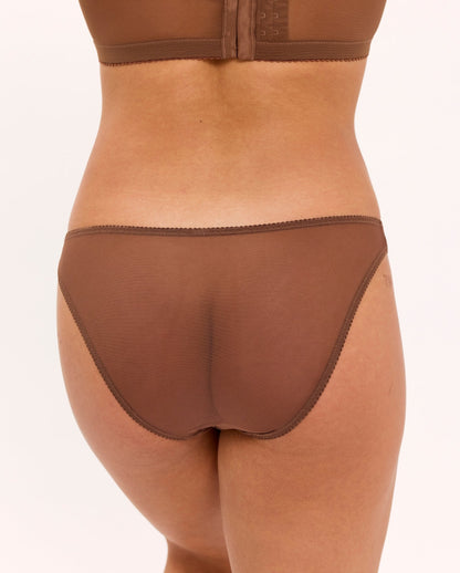 model-name=Felicia|model-size=M