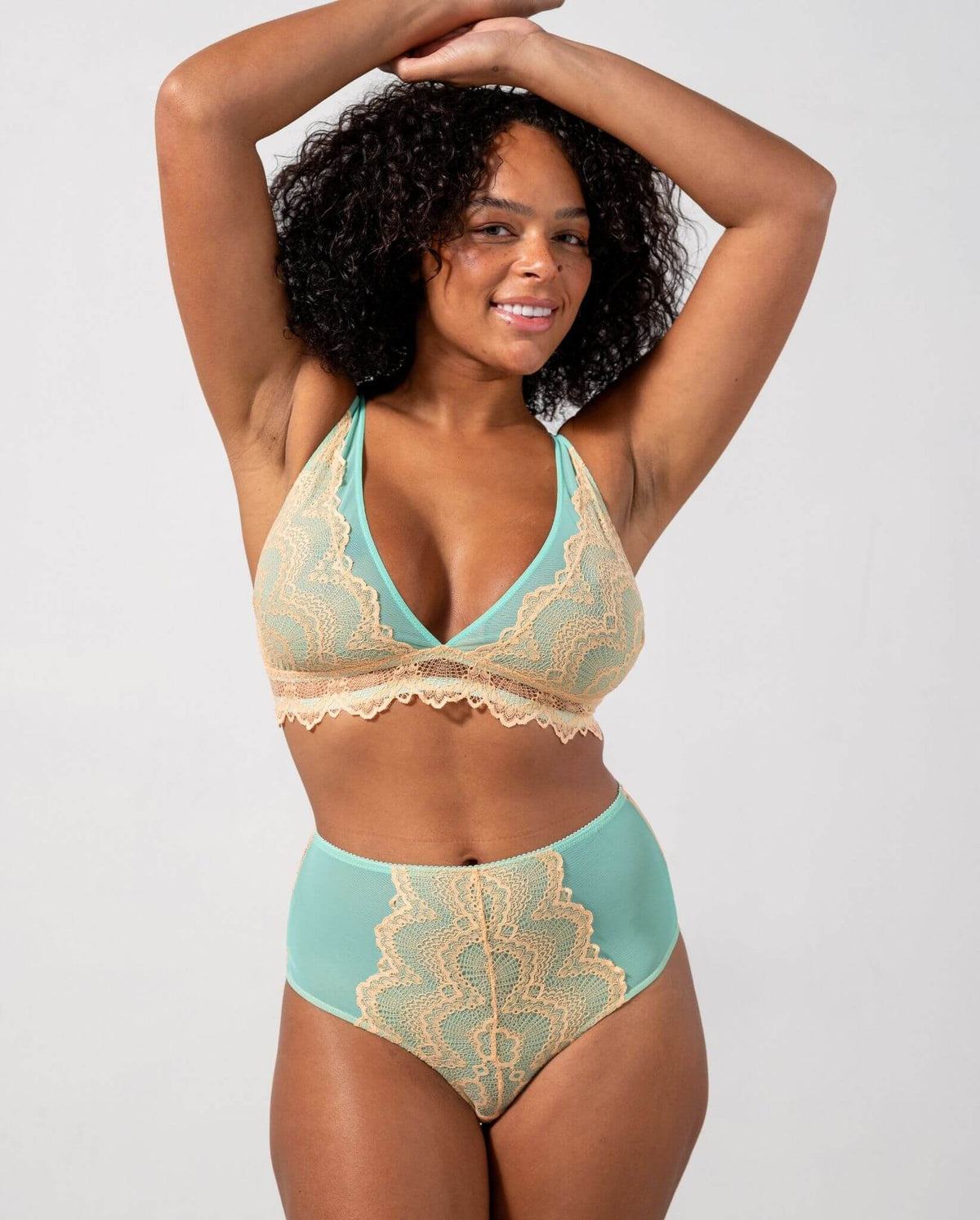model-name=Baylie|model-size=XL