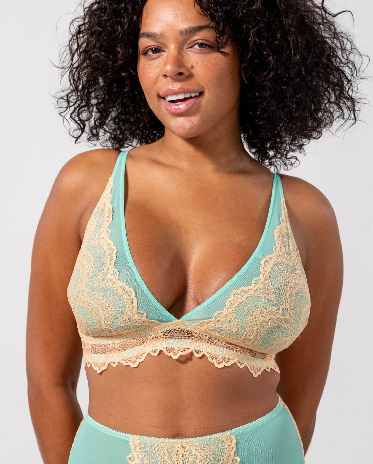 model-name=Baylie|model-size=XL