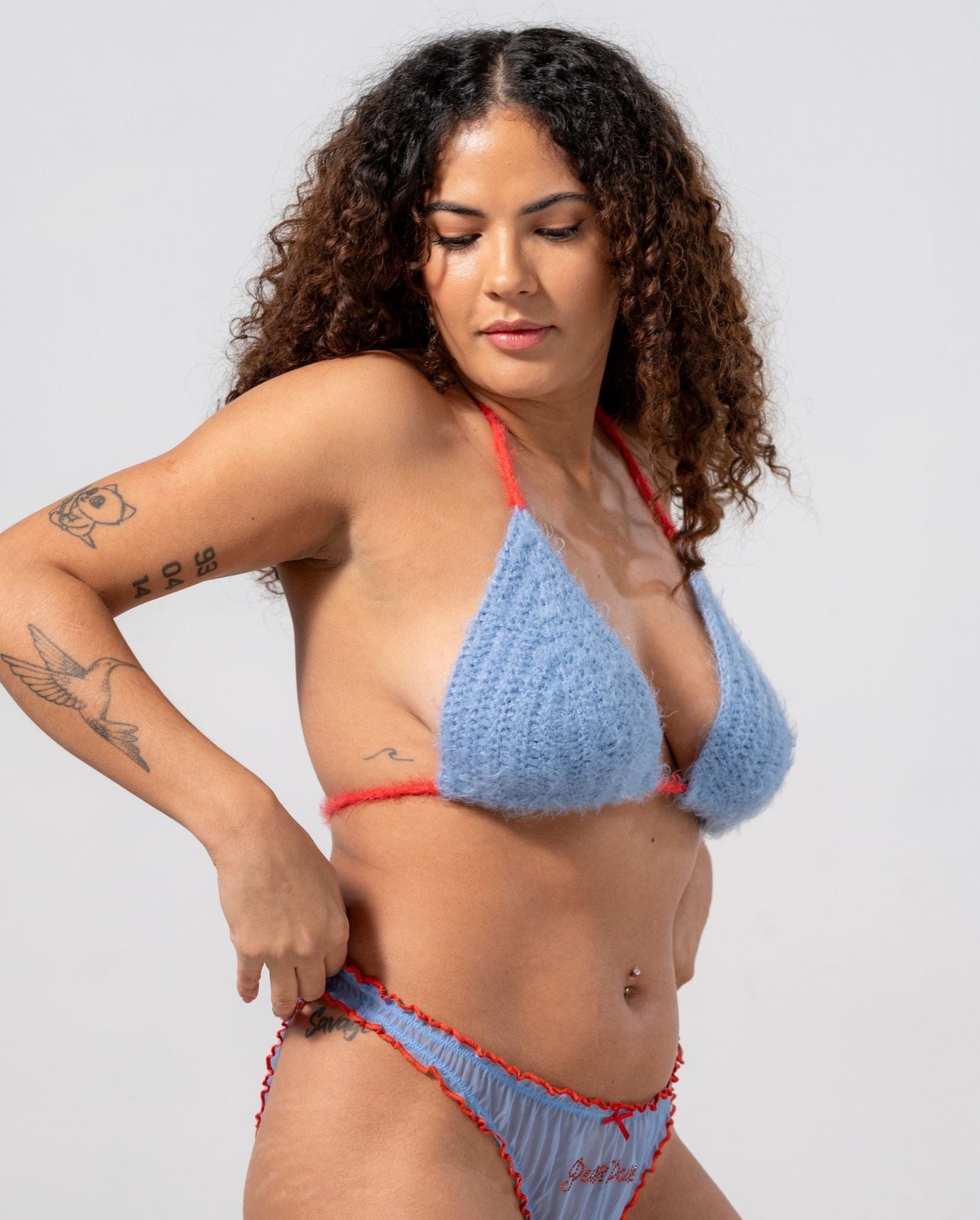 model-name=Pamela|model-size=XL