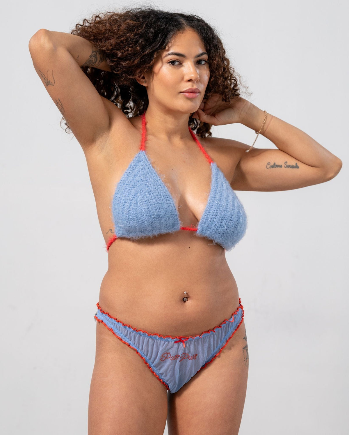 model-name=Pamela|model-size=XL