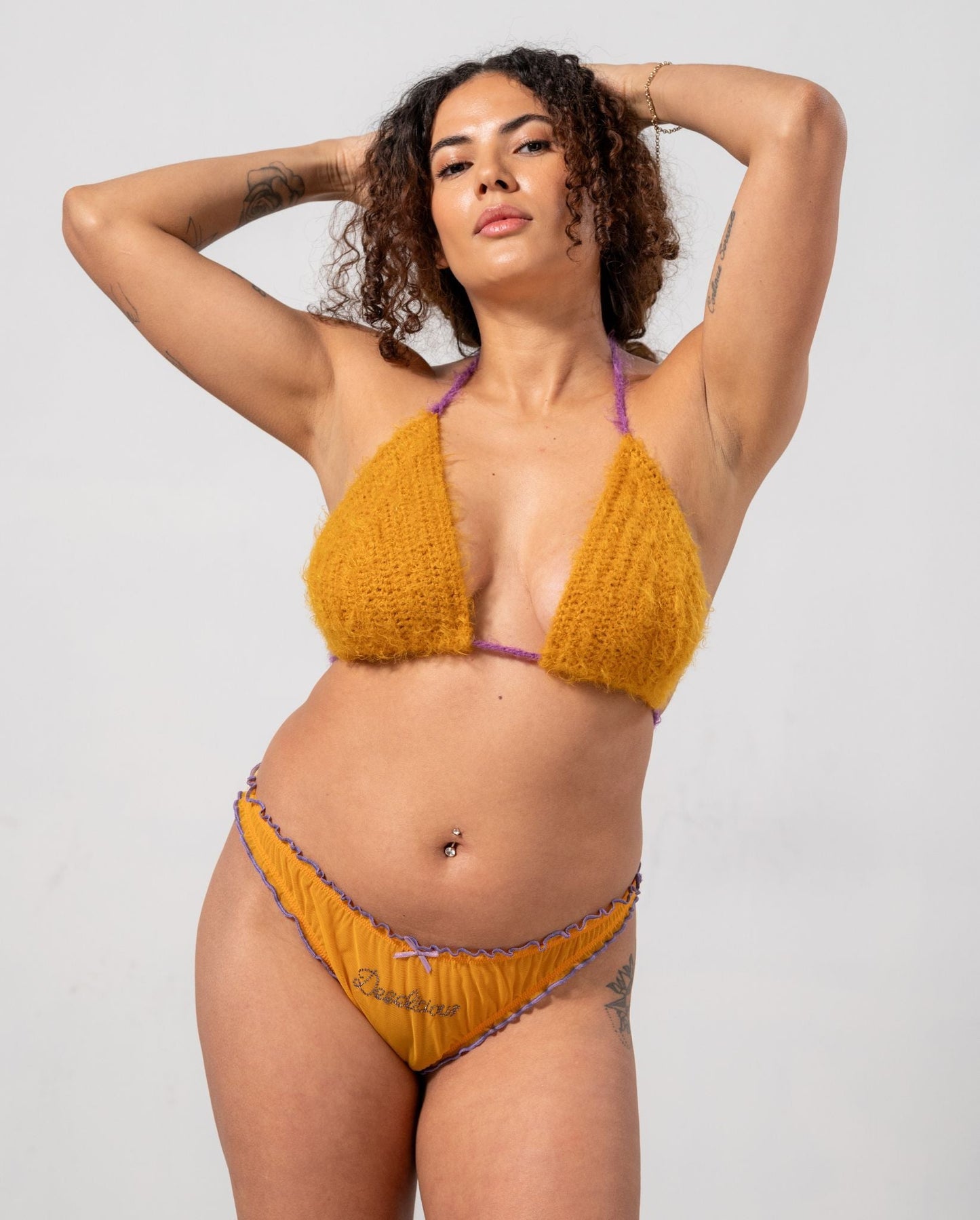 model-name=Pamela|model-size=XL