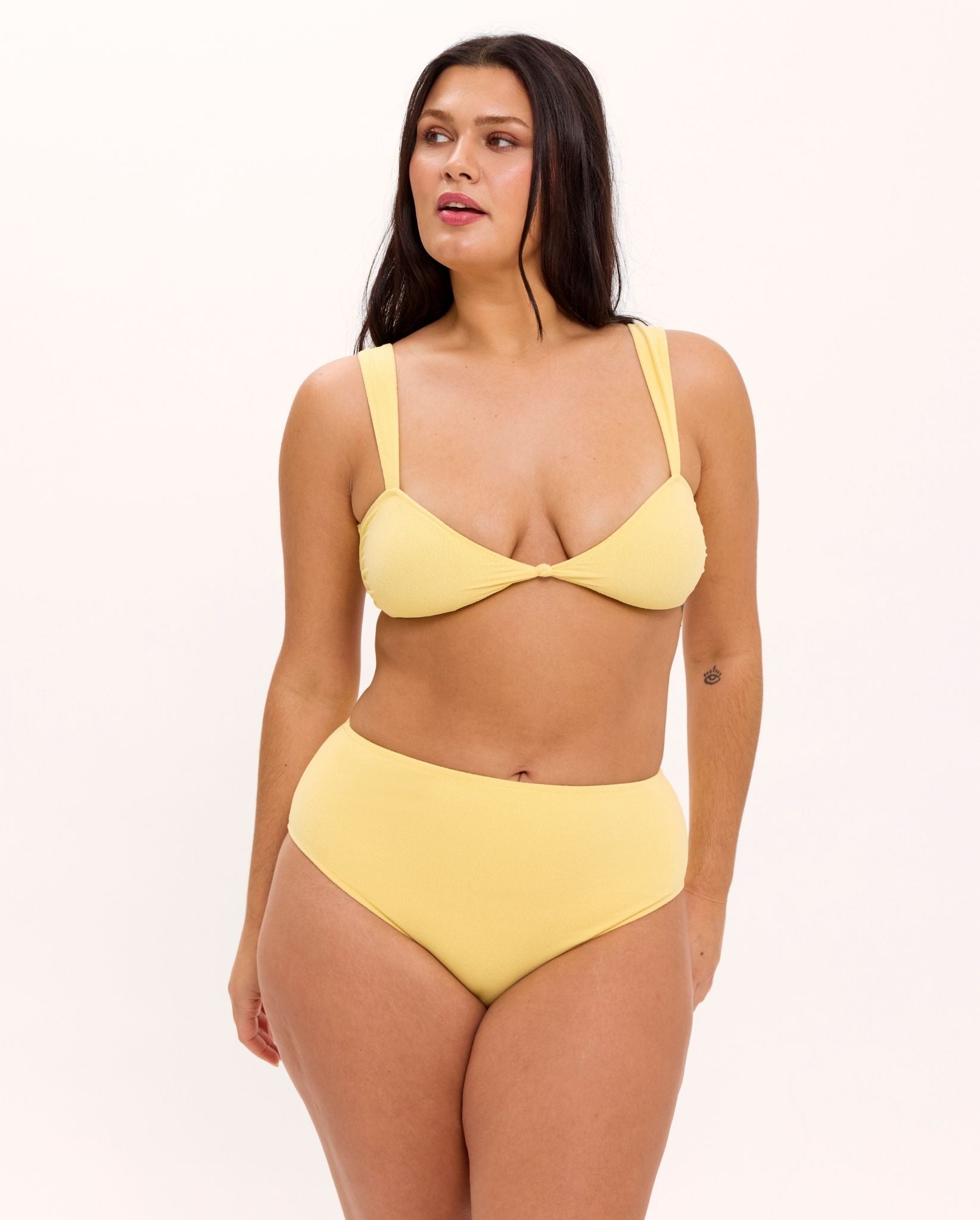 model-name=Isabelle|model-size=XL