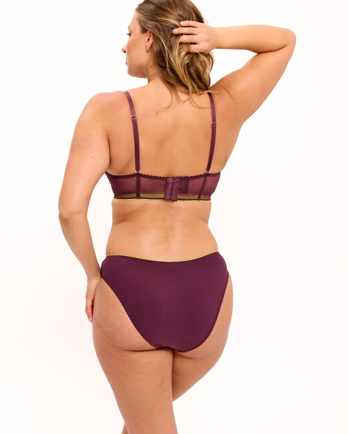 model-name=Zoe|model-size=L