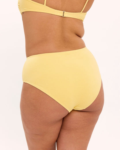 model-name=Isabelle|model-size=XL