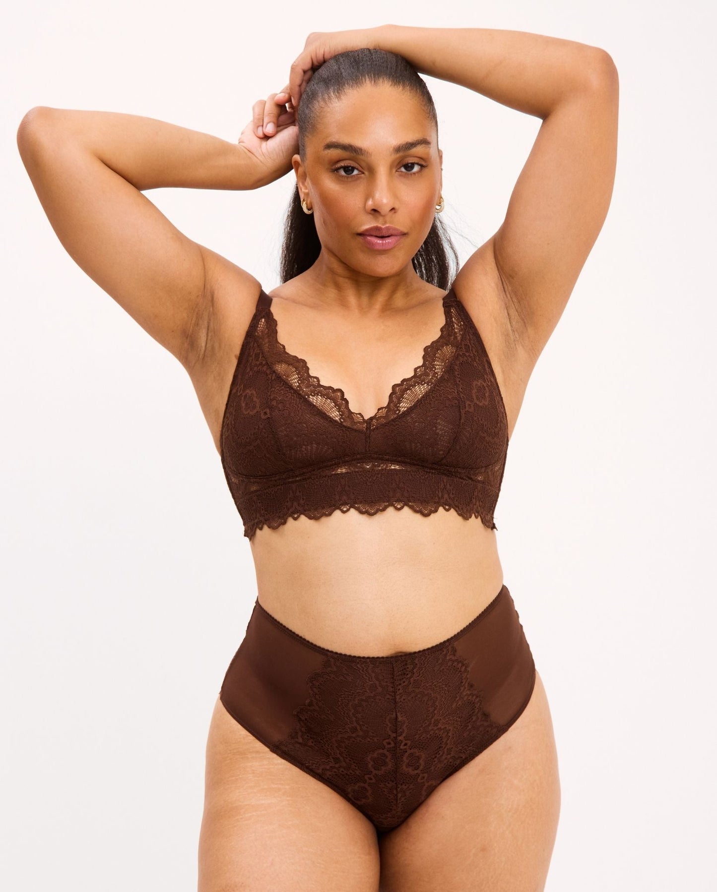 model-name=Danielle|model-size=XL+