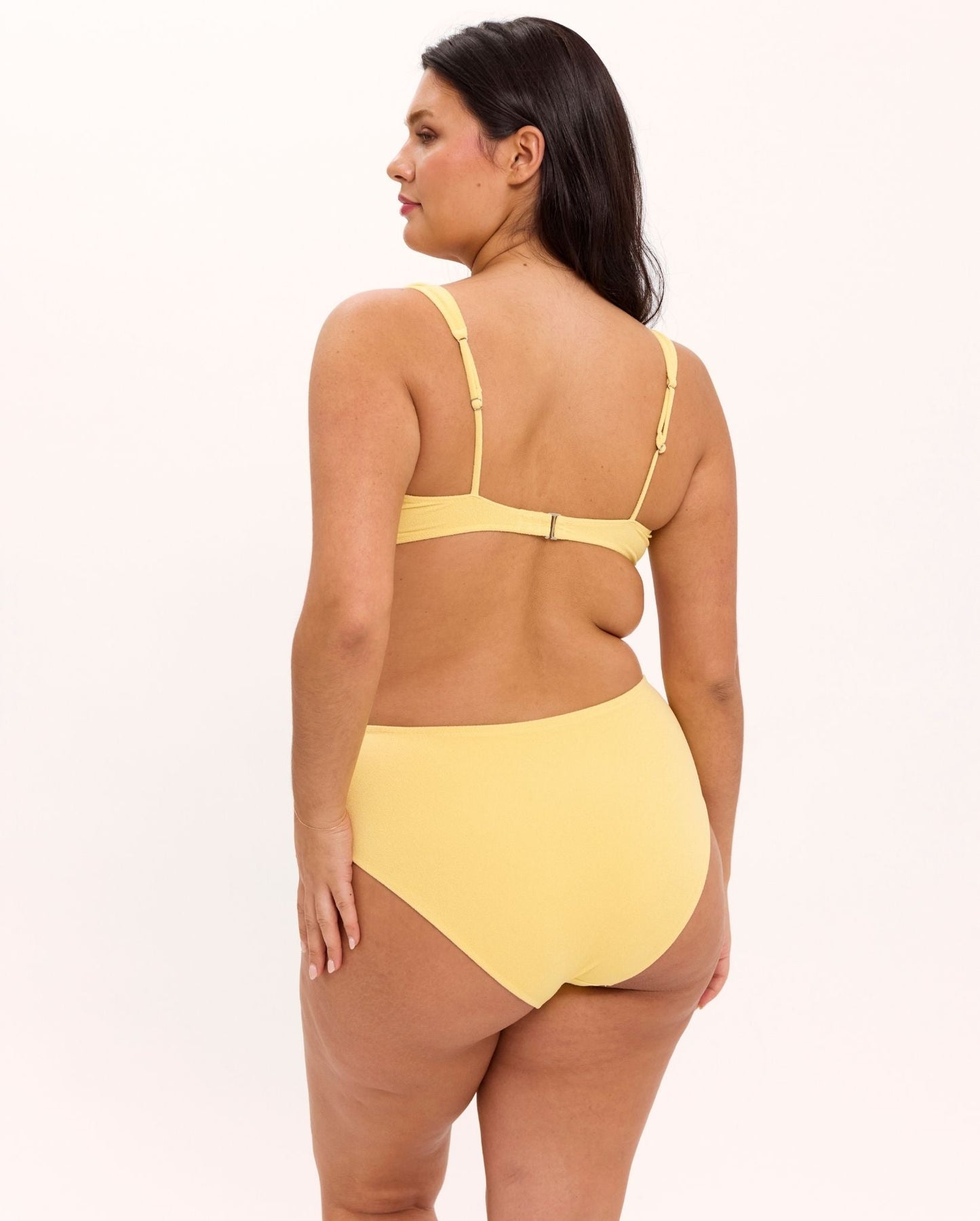 model-name=Isabelle|model-size=XL