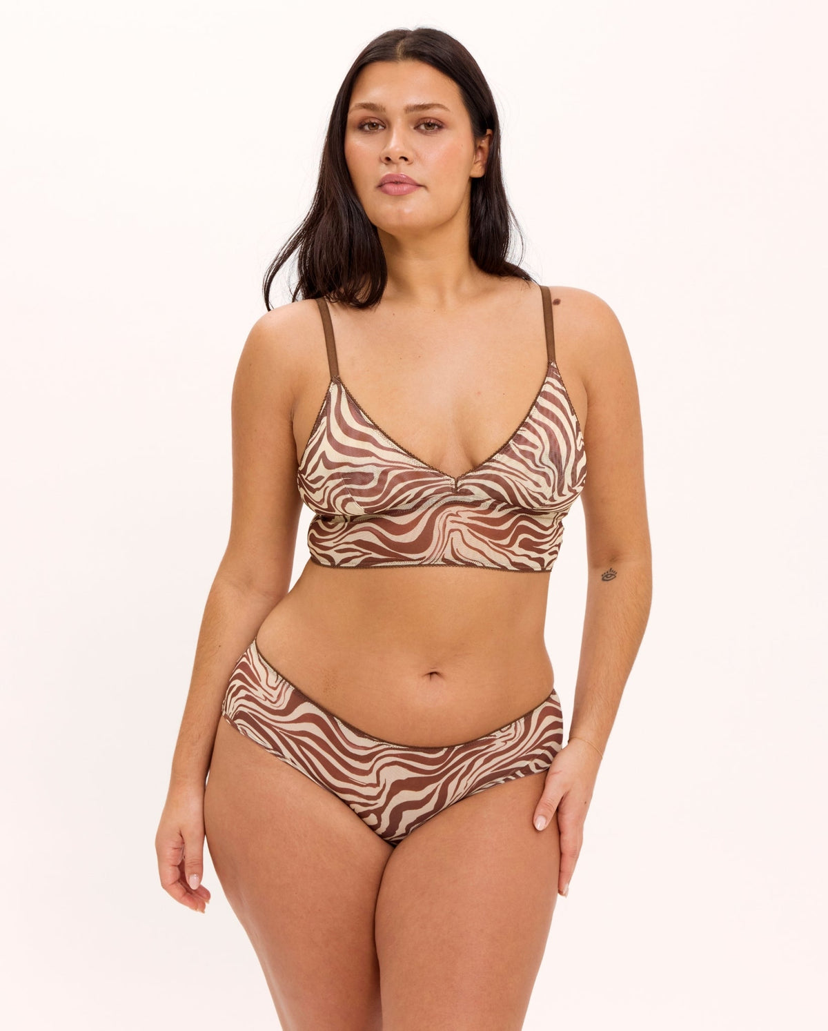 model-name=Isabelle|model-size=XL