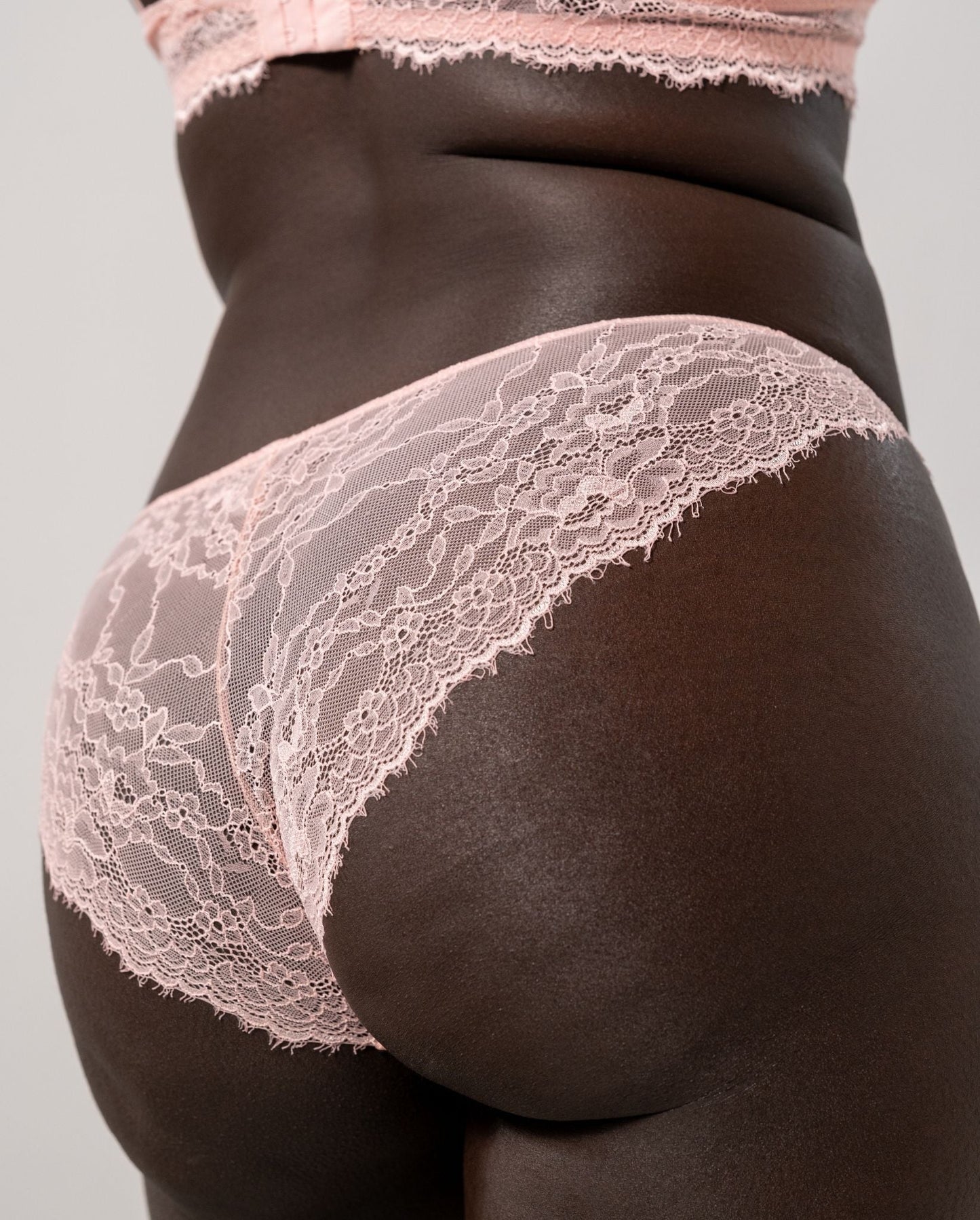 model-name=AJ|model-size=M
