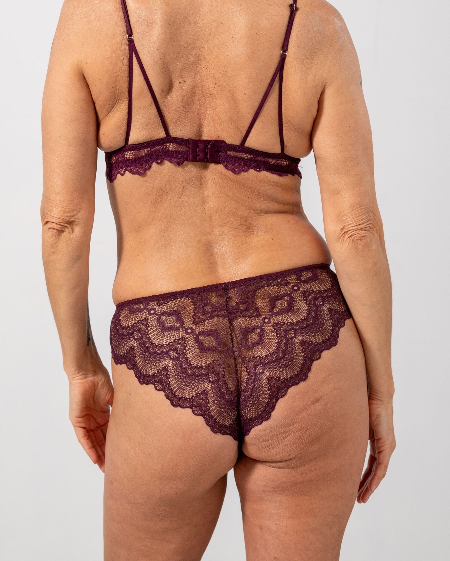 model-name=Shama|model-size=M