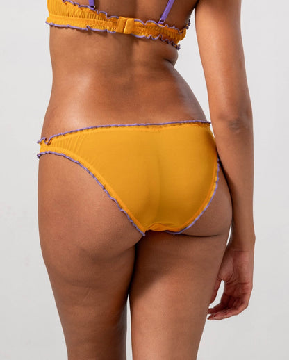 model-name=Janine|model-size=M