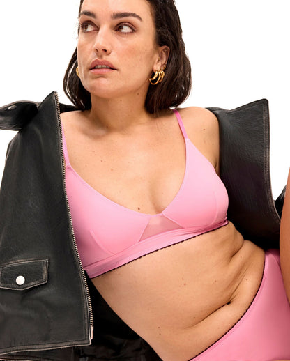 model-name=Caroline|model-size=M