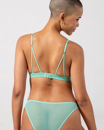 model-name=Rebecca|model-size=M