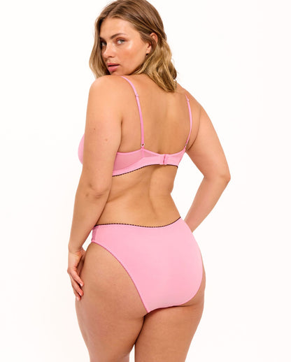 model-name=Zoe|model-size=L