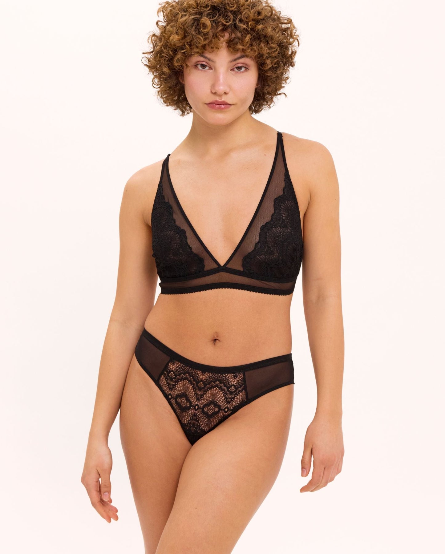 model-name=Felicia|model-size=M