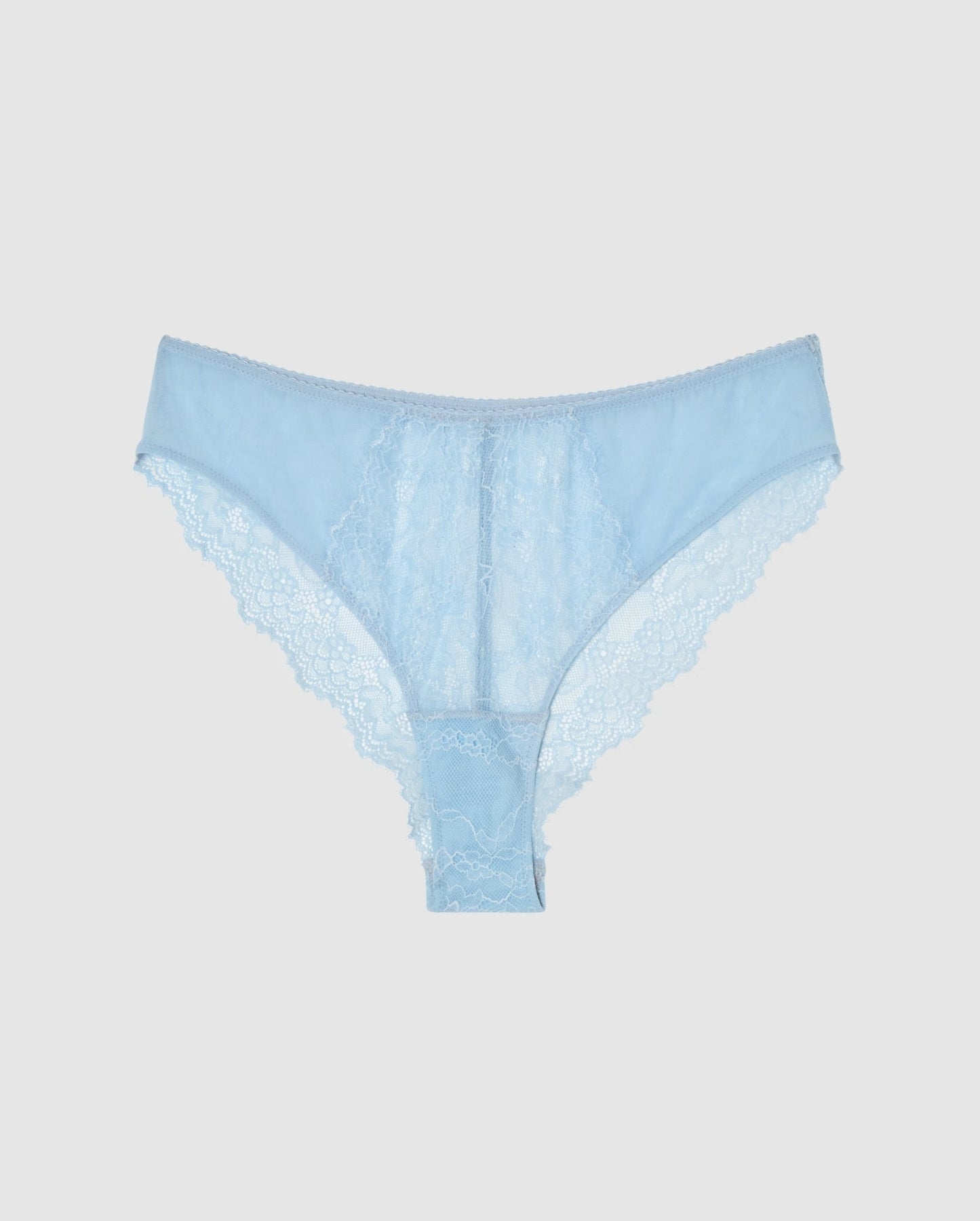 An flattering lace panty in sky blue.