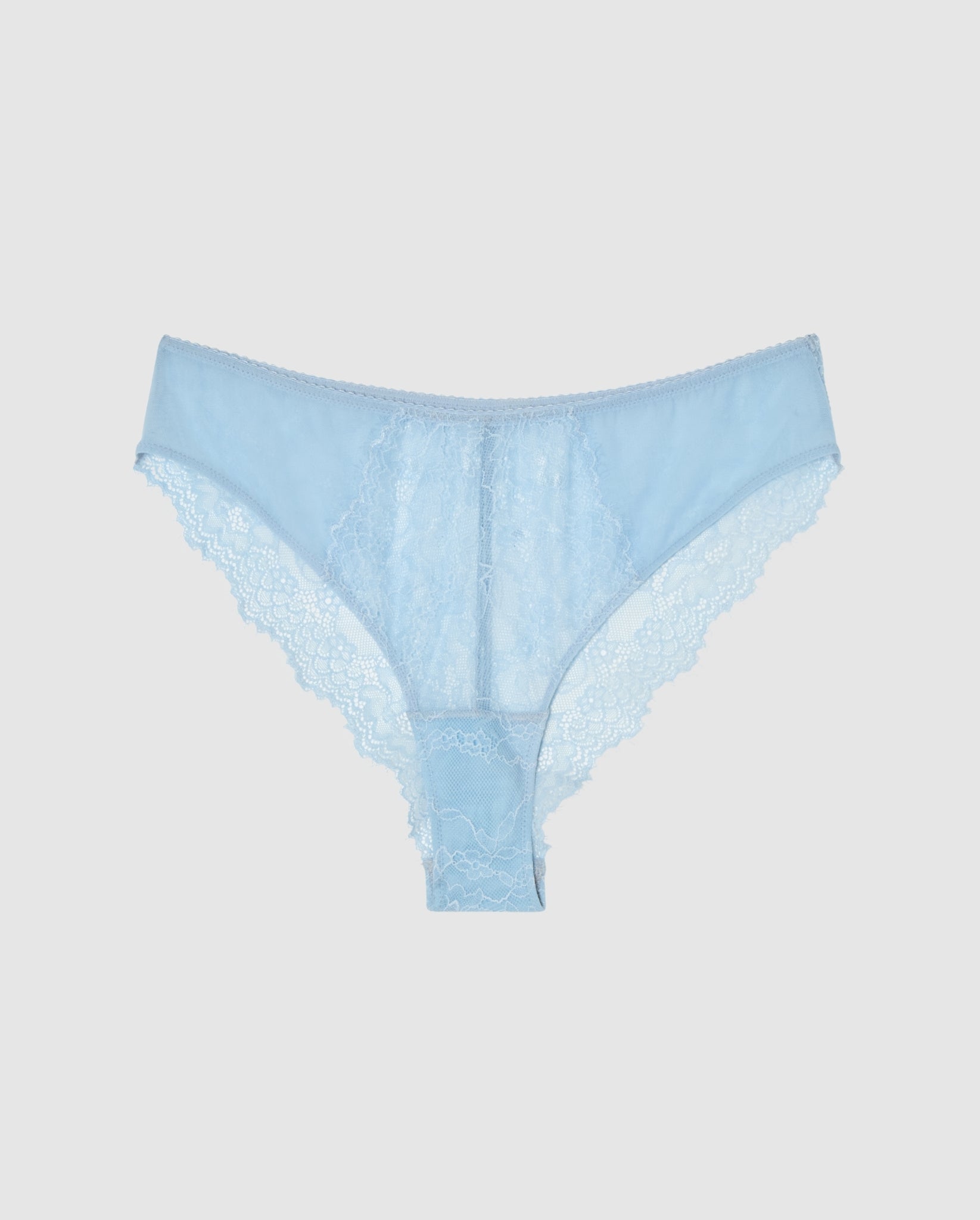 An flattering lace panty in sky blue.