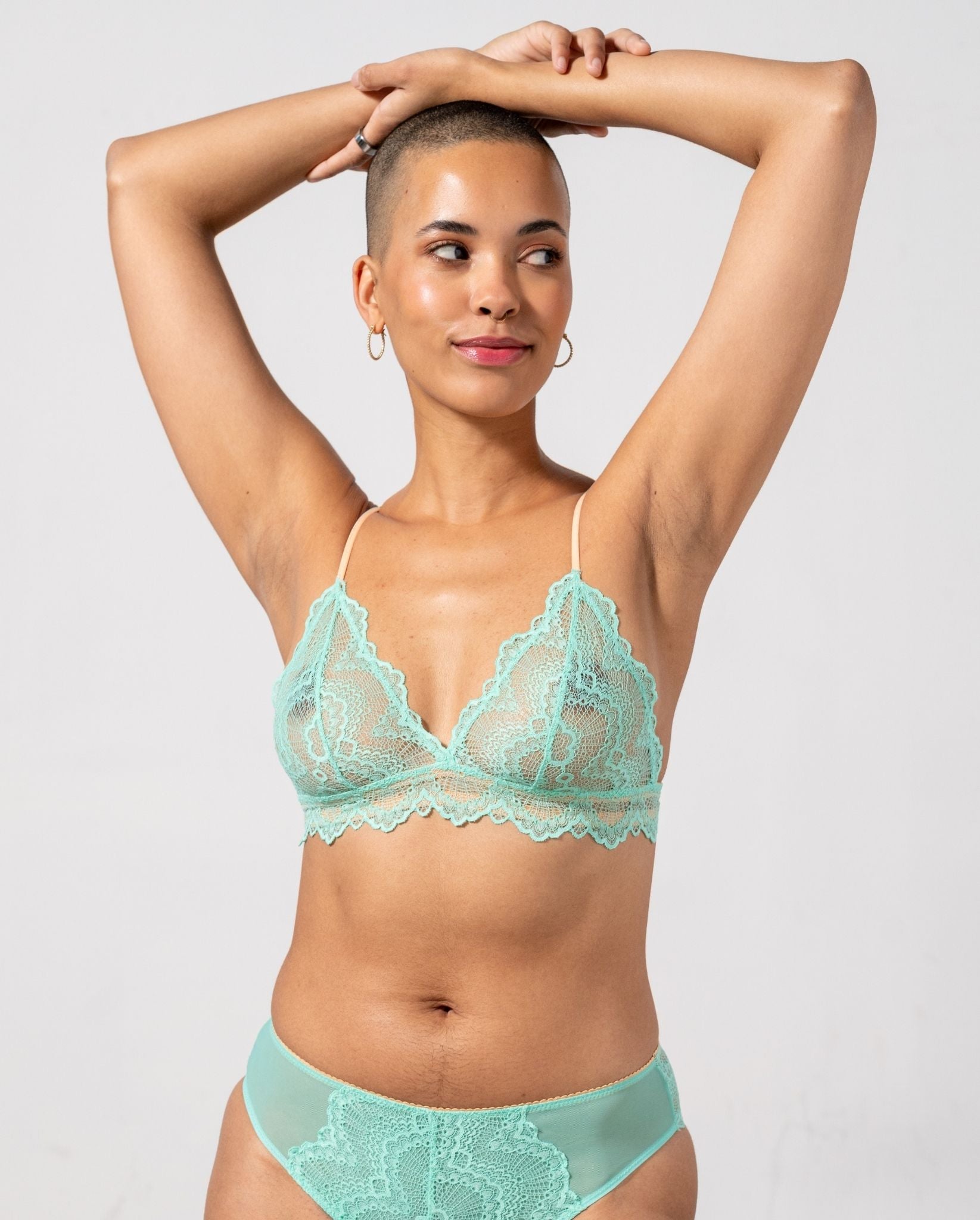 model-name=Rebecca|model-size=M