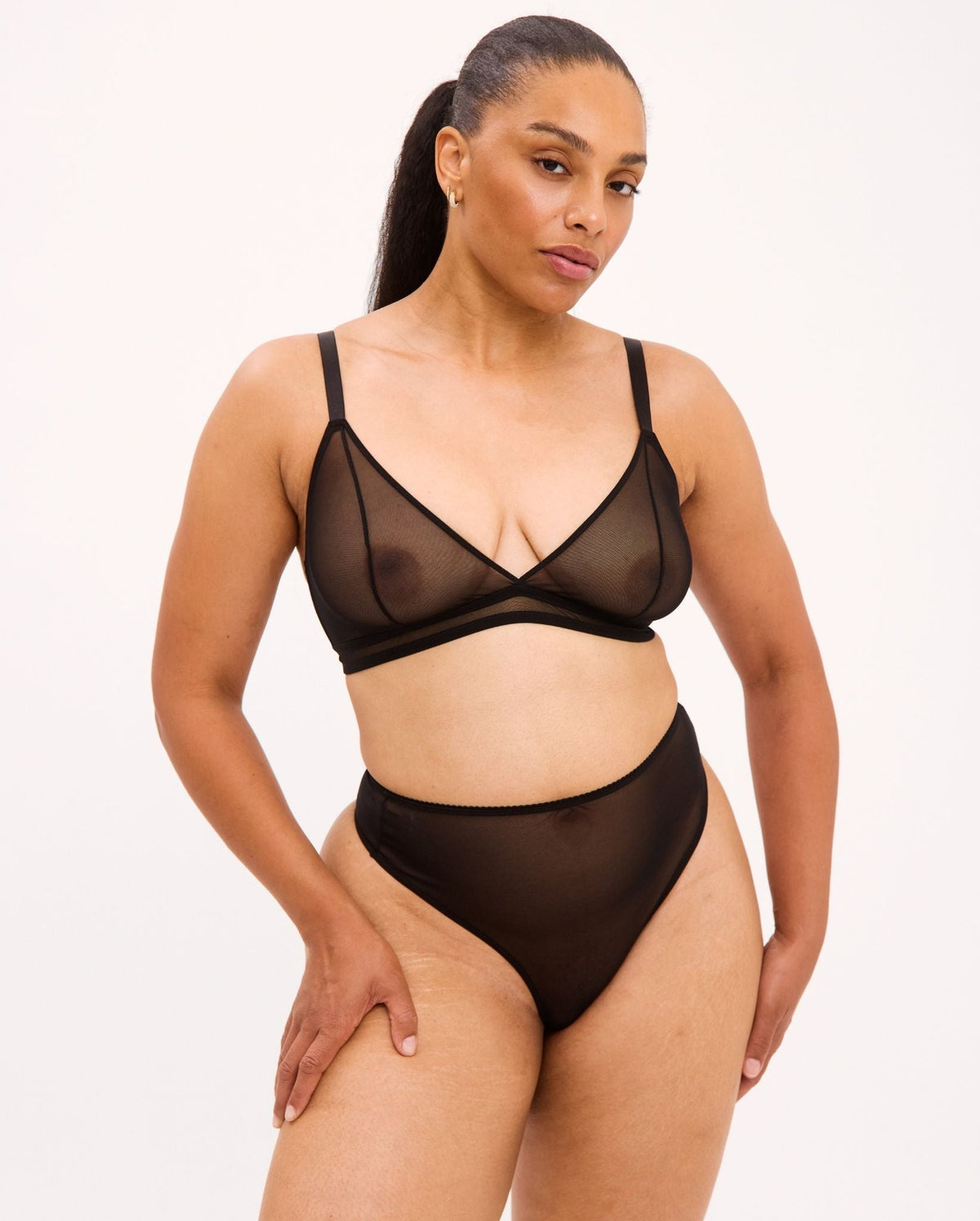 model-name=Danielle|model-size=XL