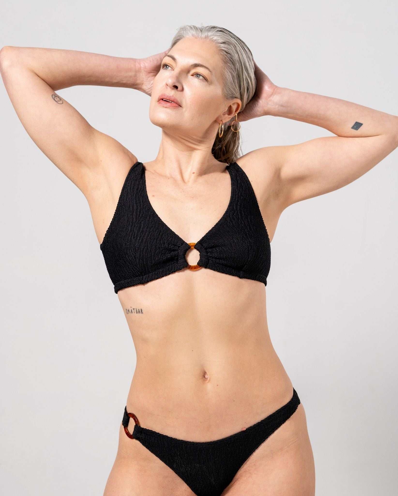 model-name=Rebecca|model-size=M