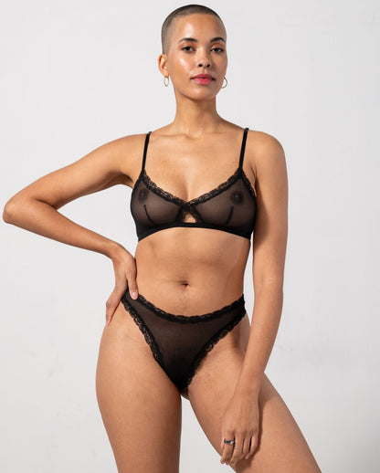 model-name=Rebecca|model-size=M