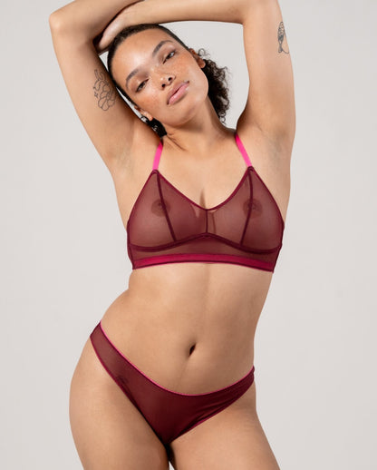 model-name=Laura|model-size=M