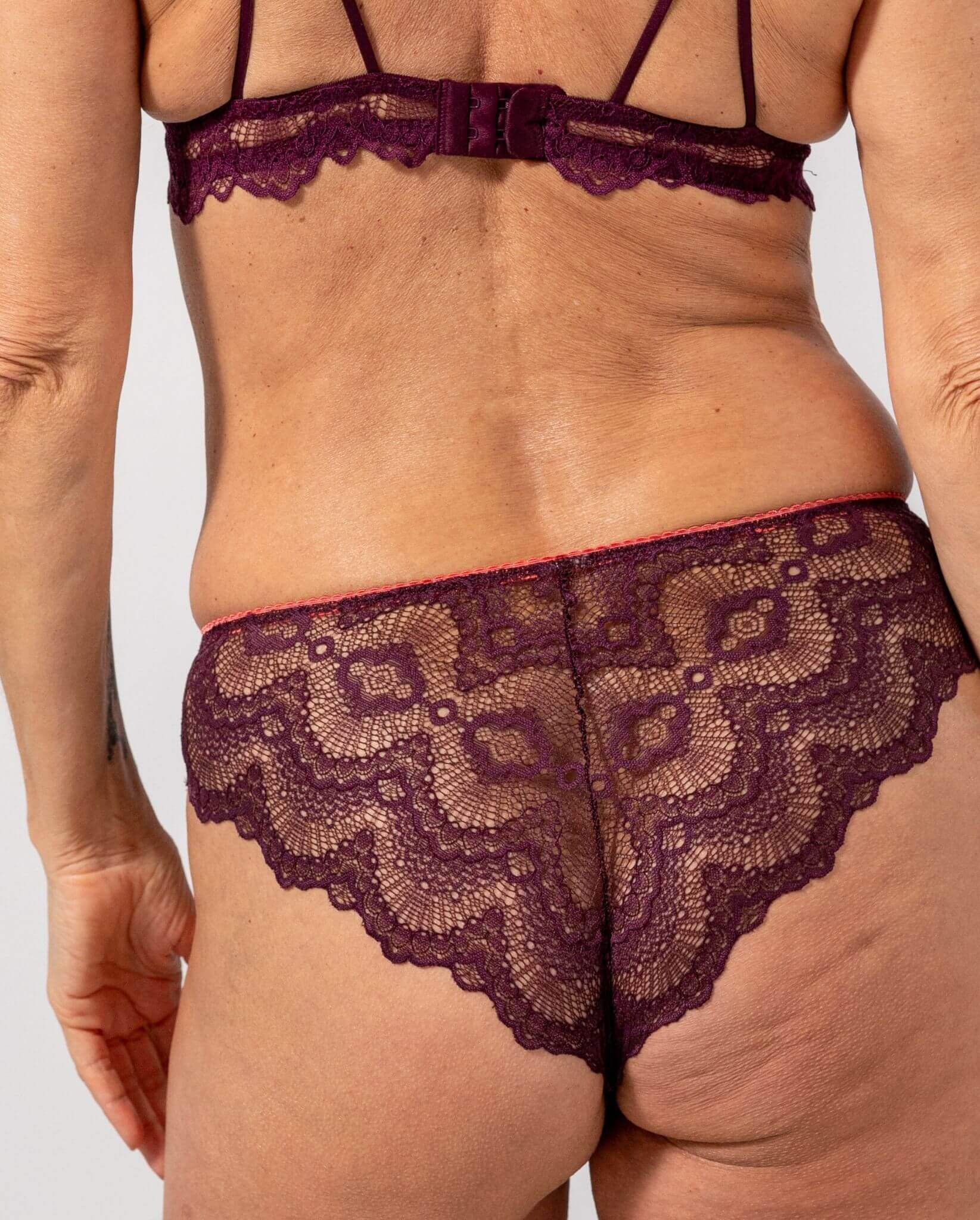 model-name=Shama|model-size=M