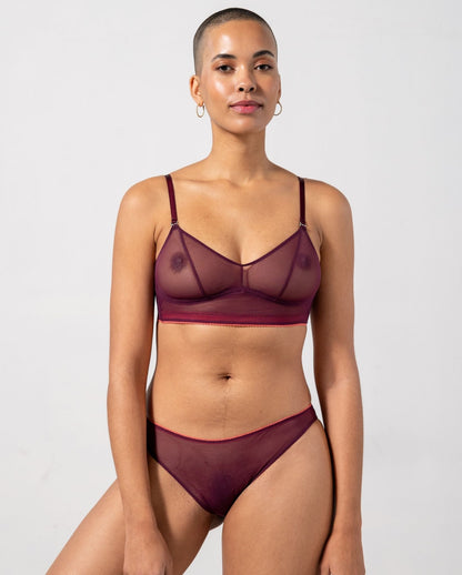 model-name=Rebecca|model-size=M